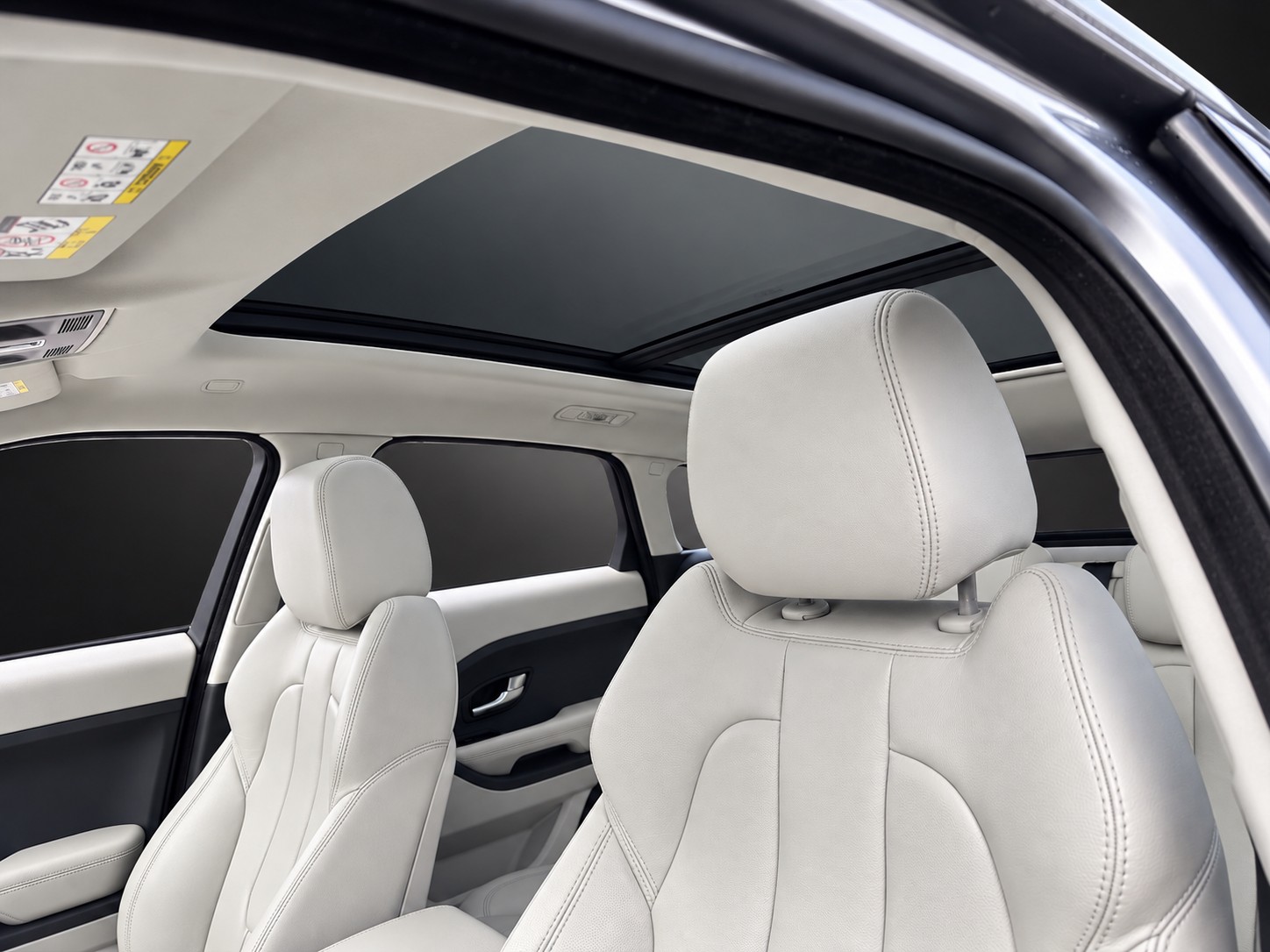 LAND ROVER Range Rover Evoque 2.2 SD4 Pure AT6 mit 190 PS-image-13