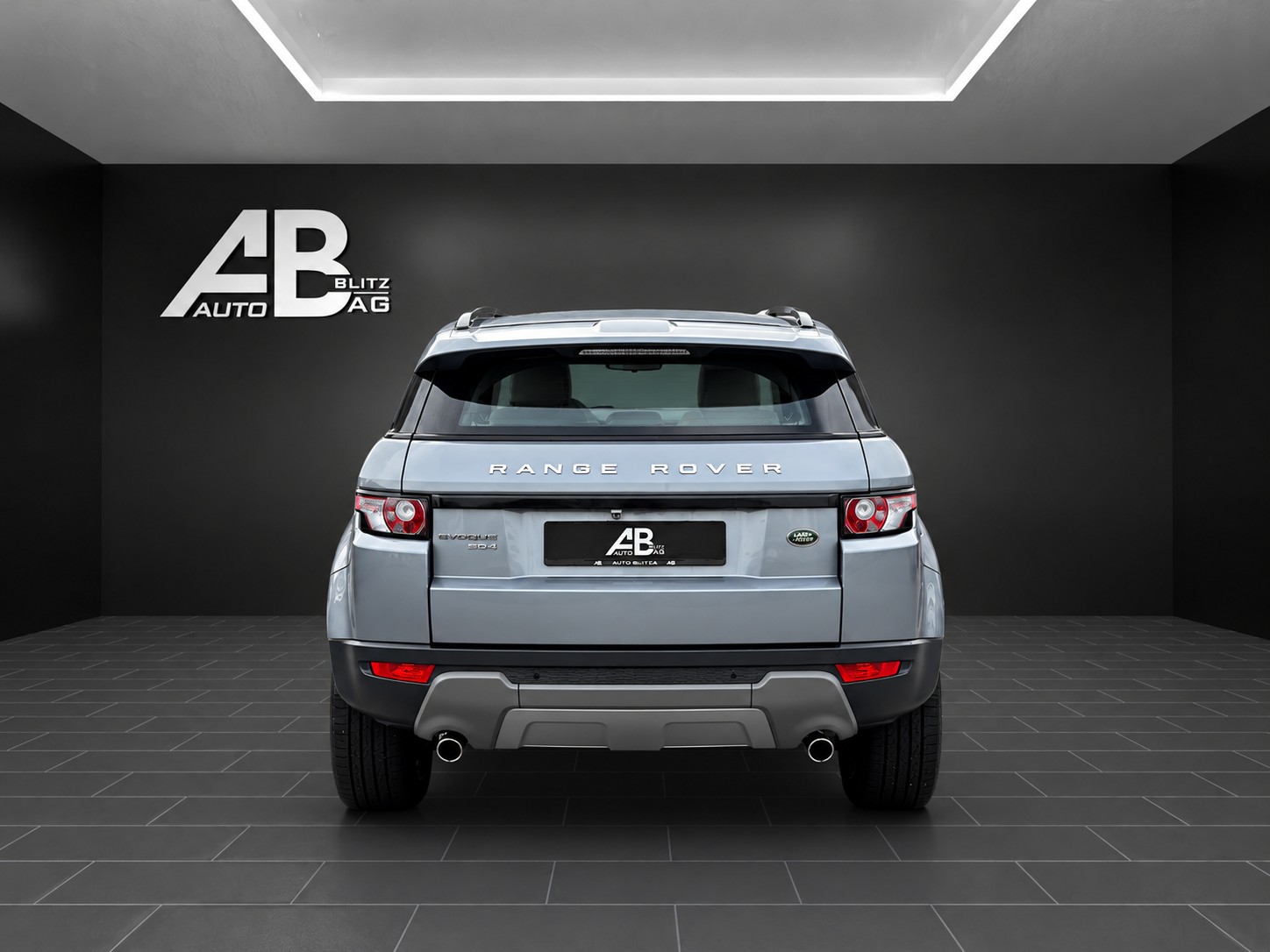 LAND ROVER Range Rover Evoque 2.2 SD4 Pure AT6 mit 190 PS-image-3