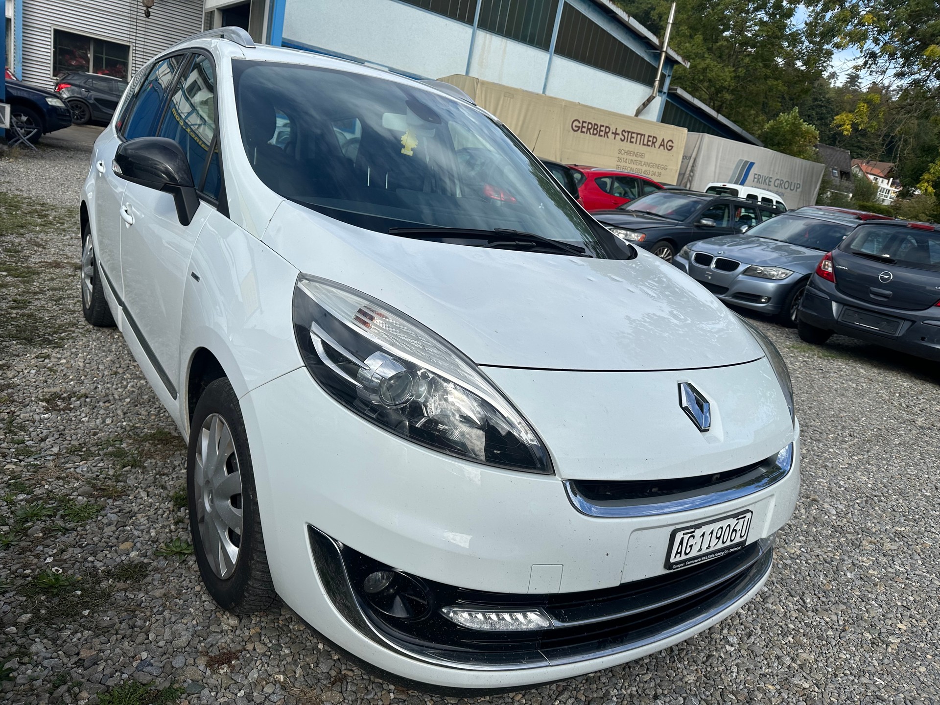 RENAULT Grand Scénic 1.4 16V Turbo Expression-image-1