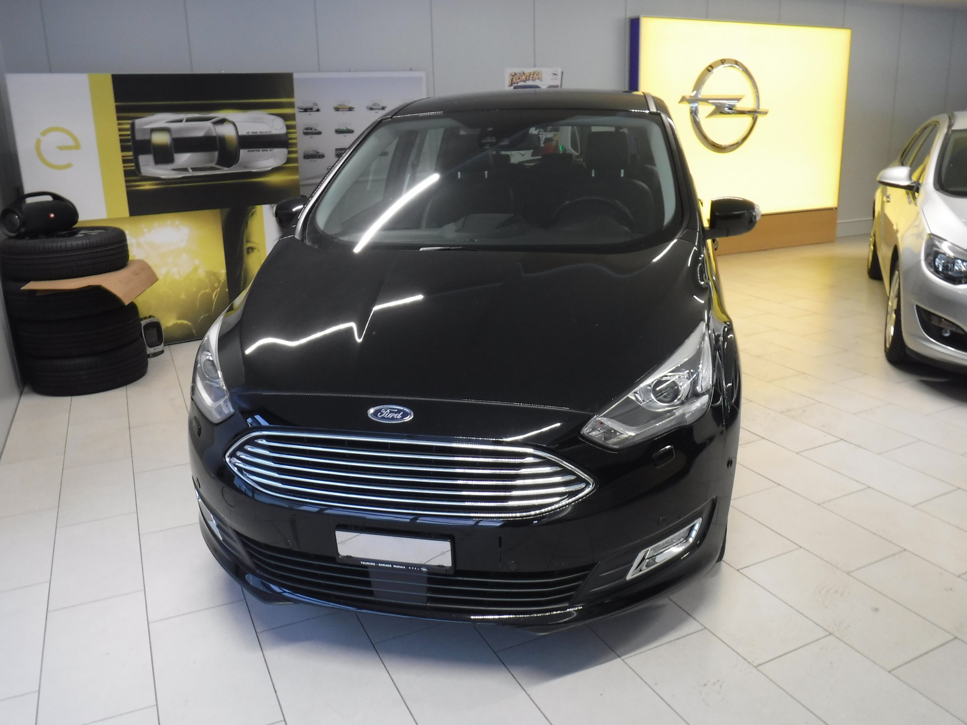 FORD C-Max 1.5 SCTi Titanium Automat-image-1