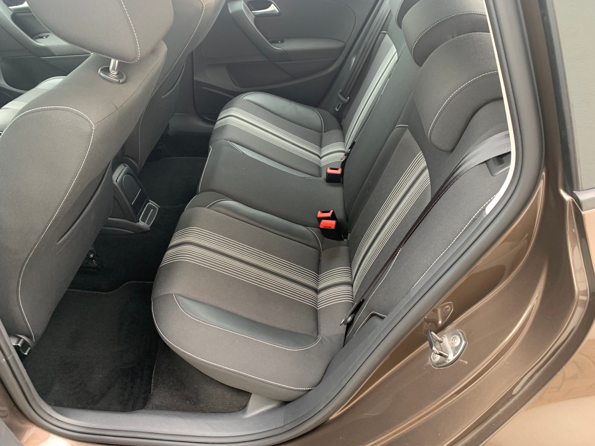 VW Polo 1.2 TSI Design-image-6