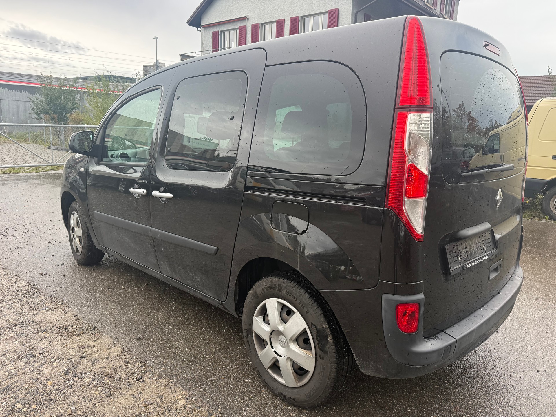 RENAULT Kangoo 1.2 16V Turbo Authentique-image-3