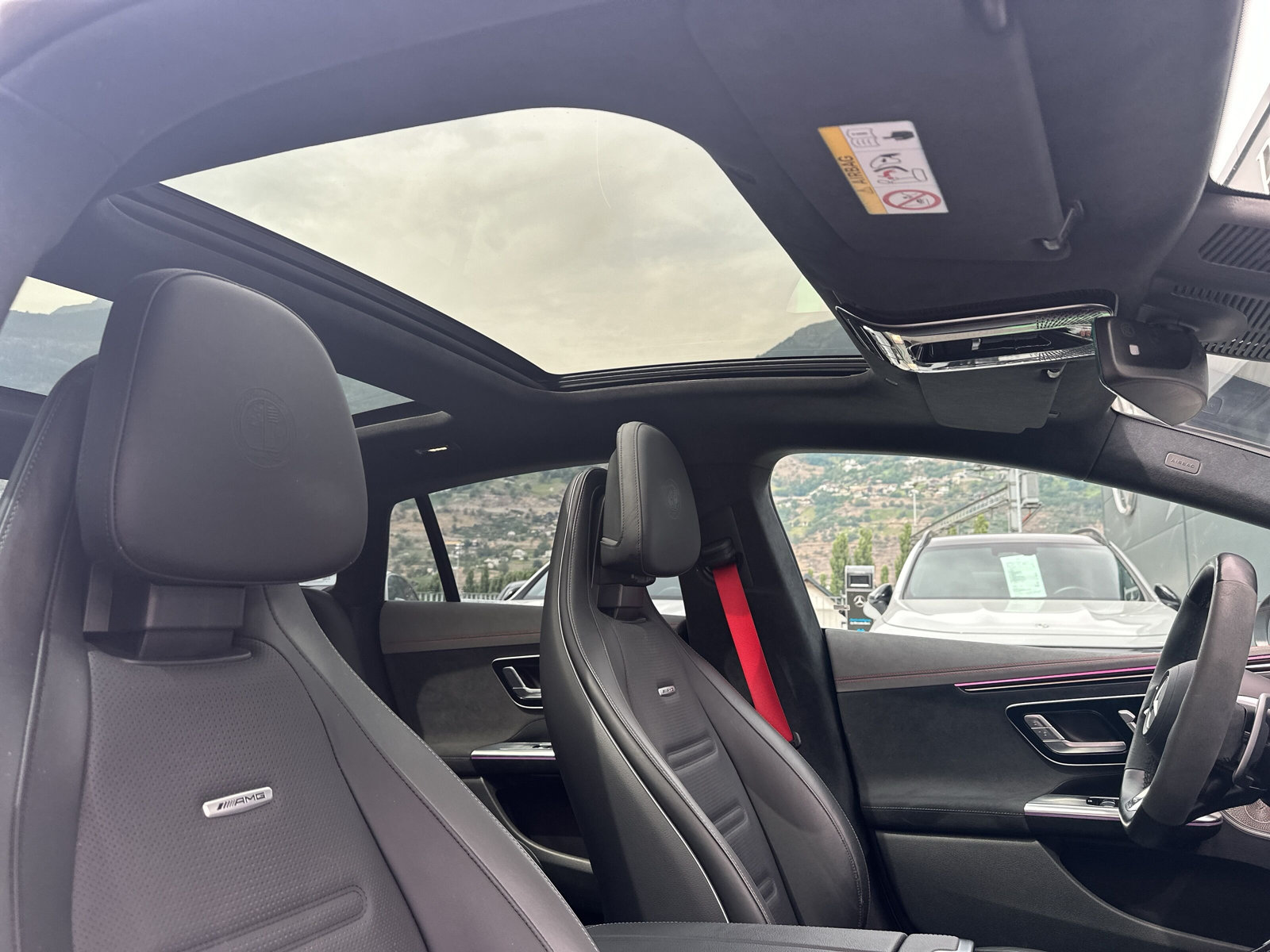 MERCEDES-BENZ EQE 43 AMG 4 Matic-image-23