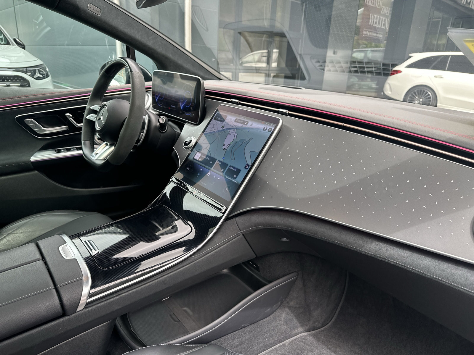 MERCEDES-BENZ EQE 43 AMG 4 Matic-image-22