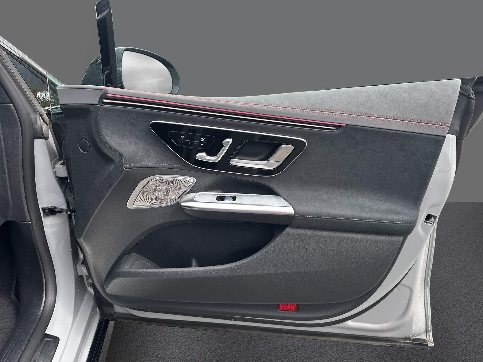 MERCEDES-BENZ EQE 43 AMG 4 Matic-image-16