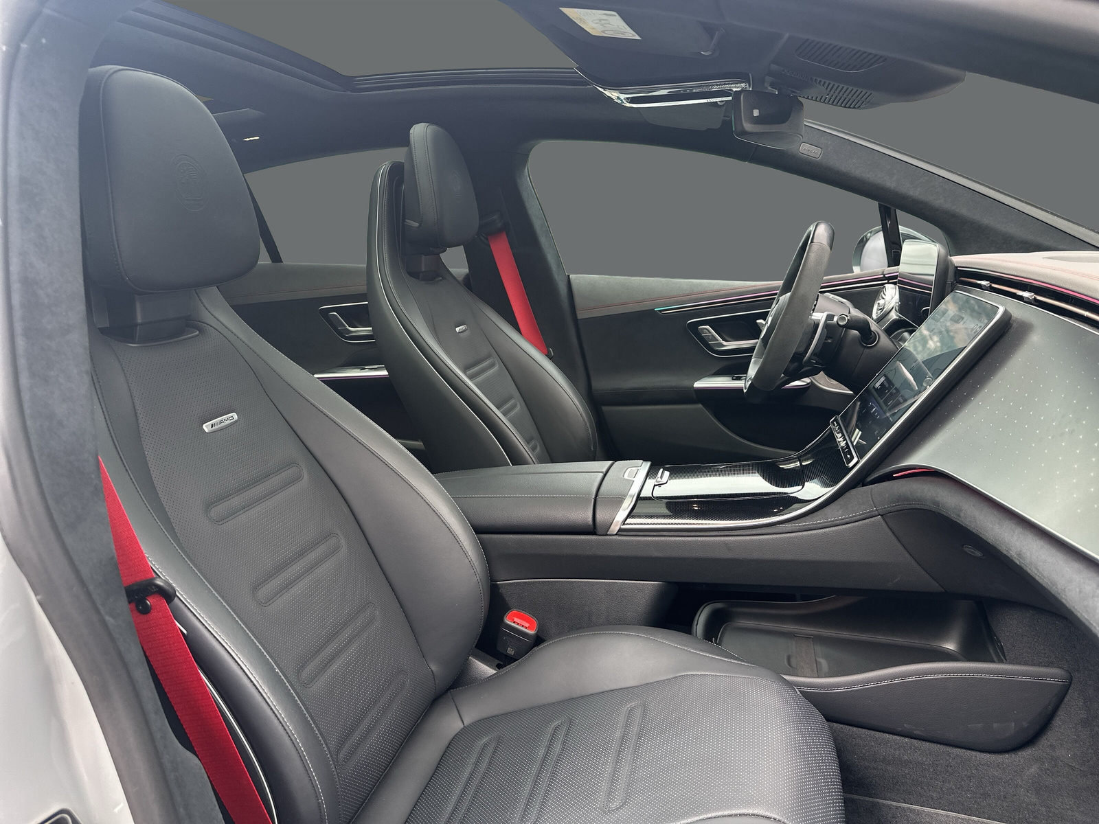 MERCEDES-BENZ EQE 43 AMG 4 Matic-image-17