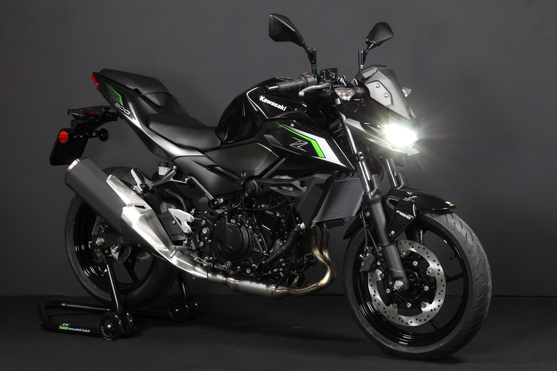 KAWASAKI Z 500-showroom-element-1