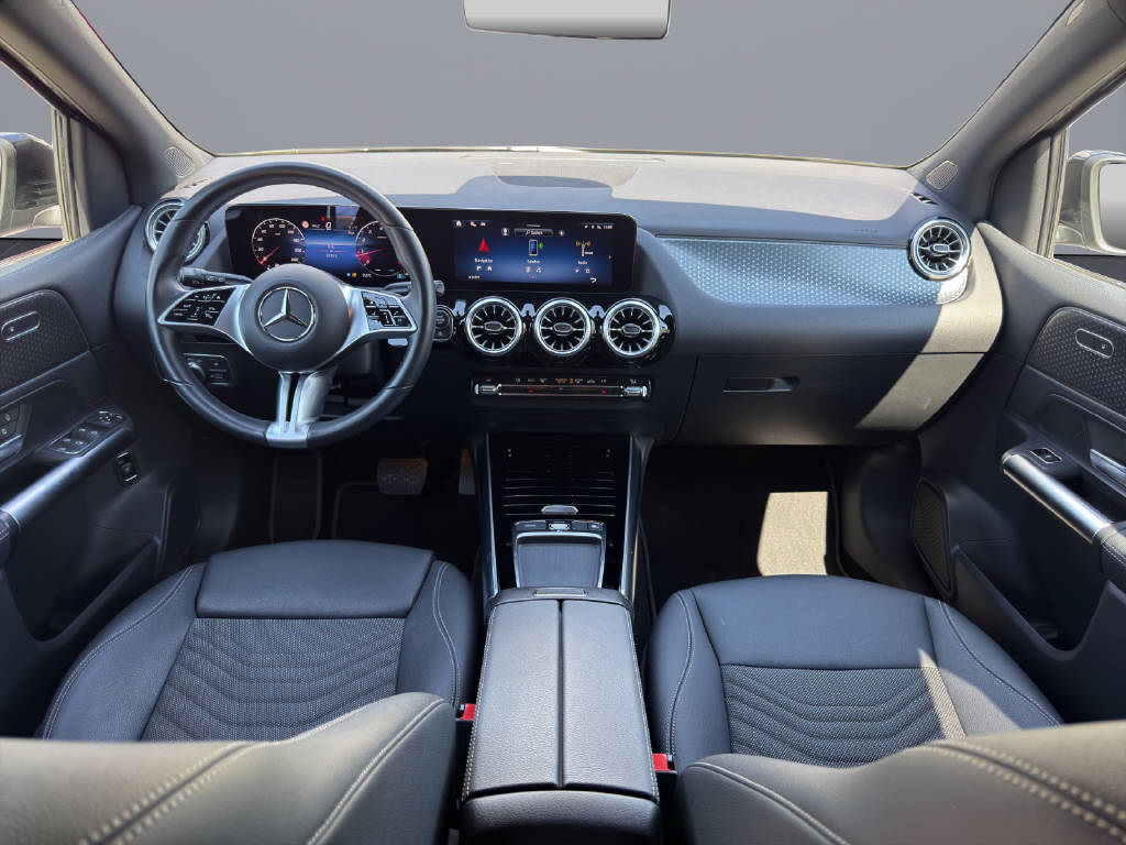 MERCEDES-BENZ B 220 Progressive 4matic-image-8