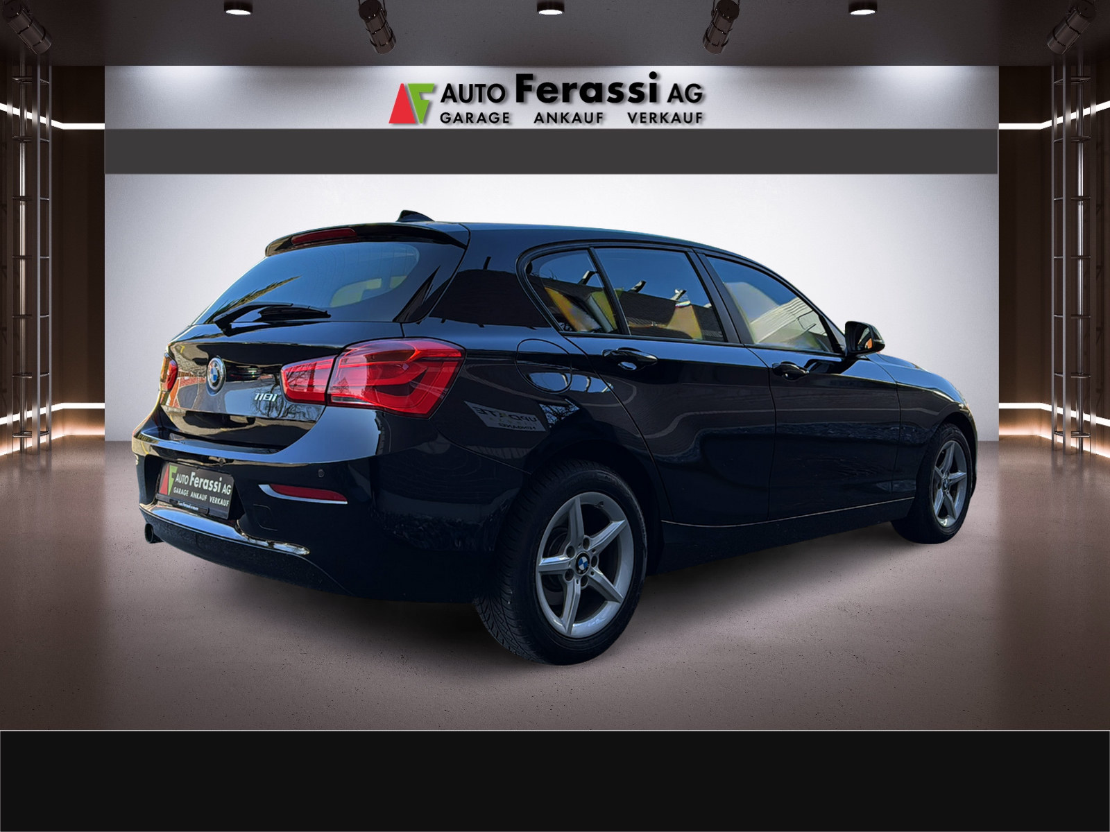 BMW 118i-image-5