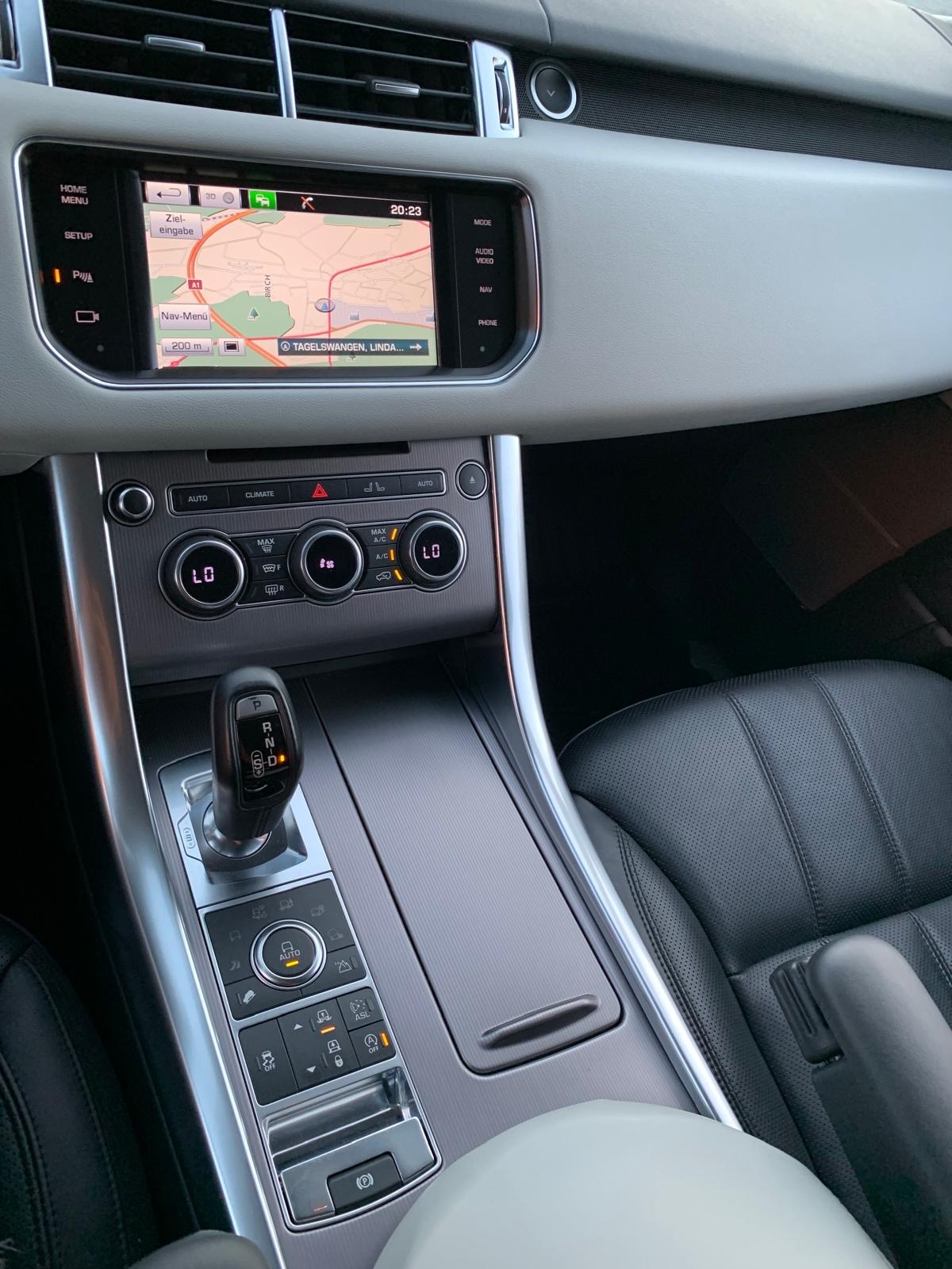 LAND ROVER Range Rover Sport 3.0 SDV6 HSE Dynamic Automatic-image-11