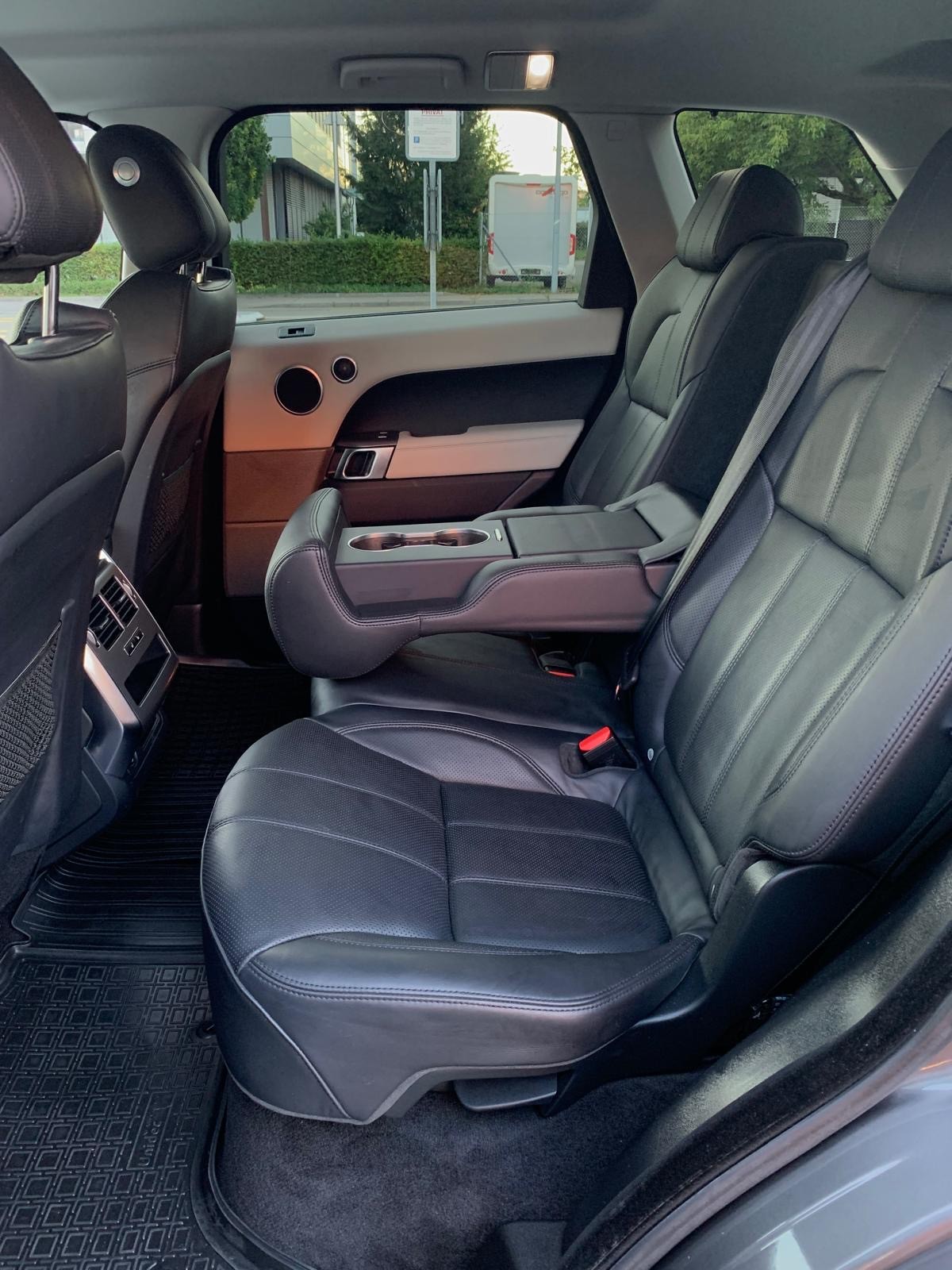 LAND ROVER Range Rover Sport 3.0 SDV6 HSE Dynamic Automatic-image-7