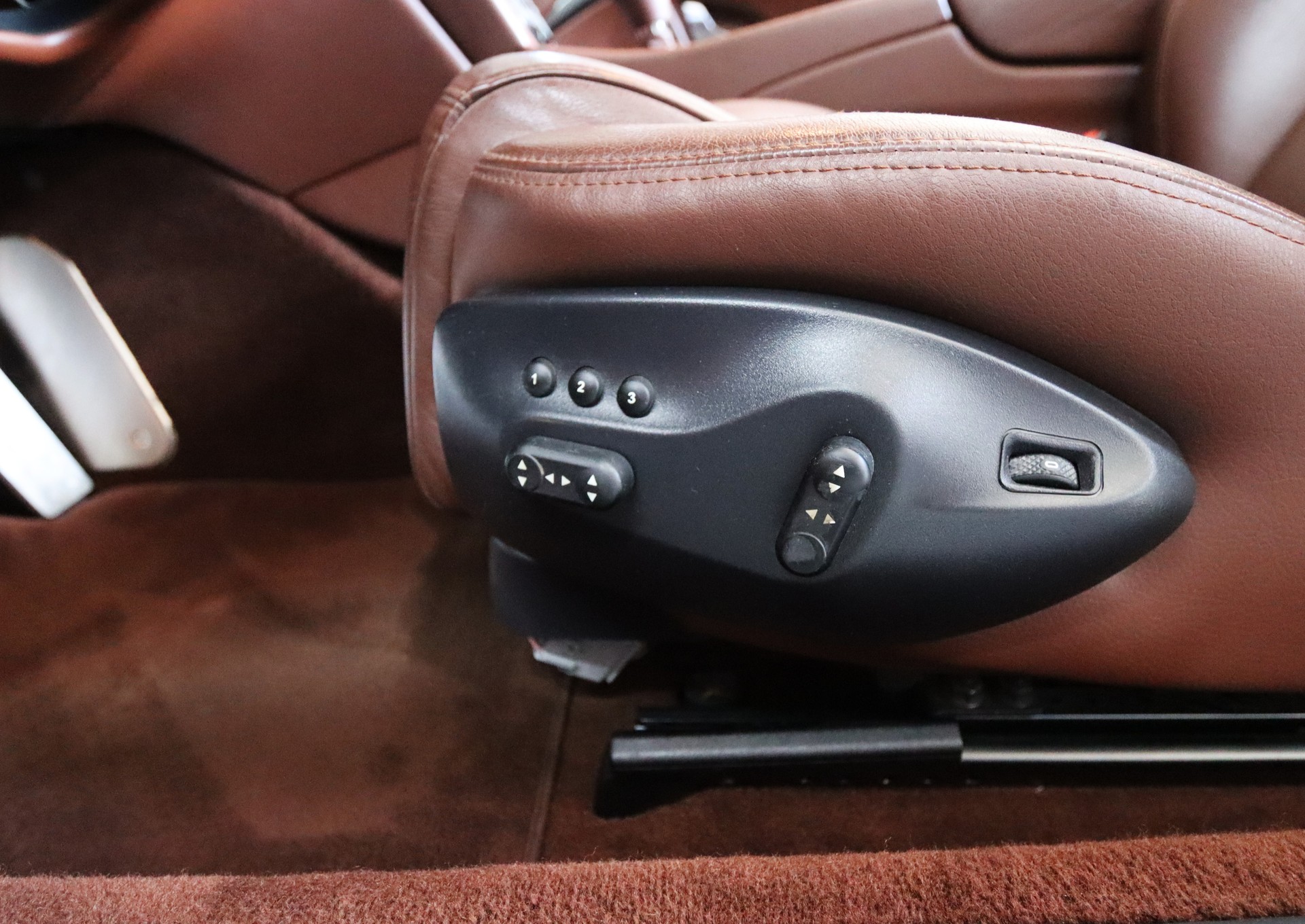 MASERATI GranCabrio Sport Automatica-image-27