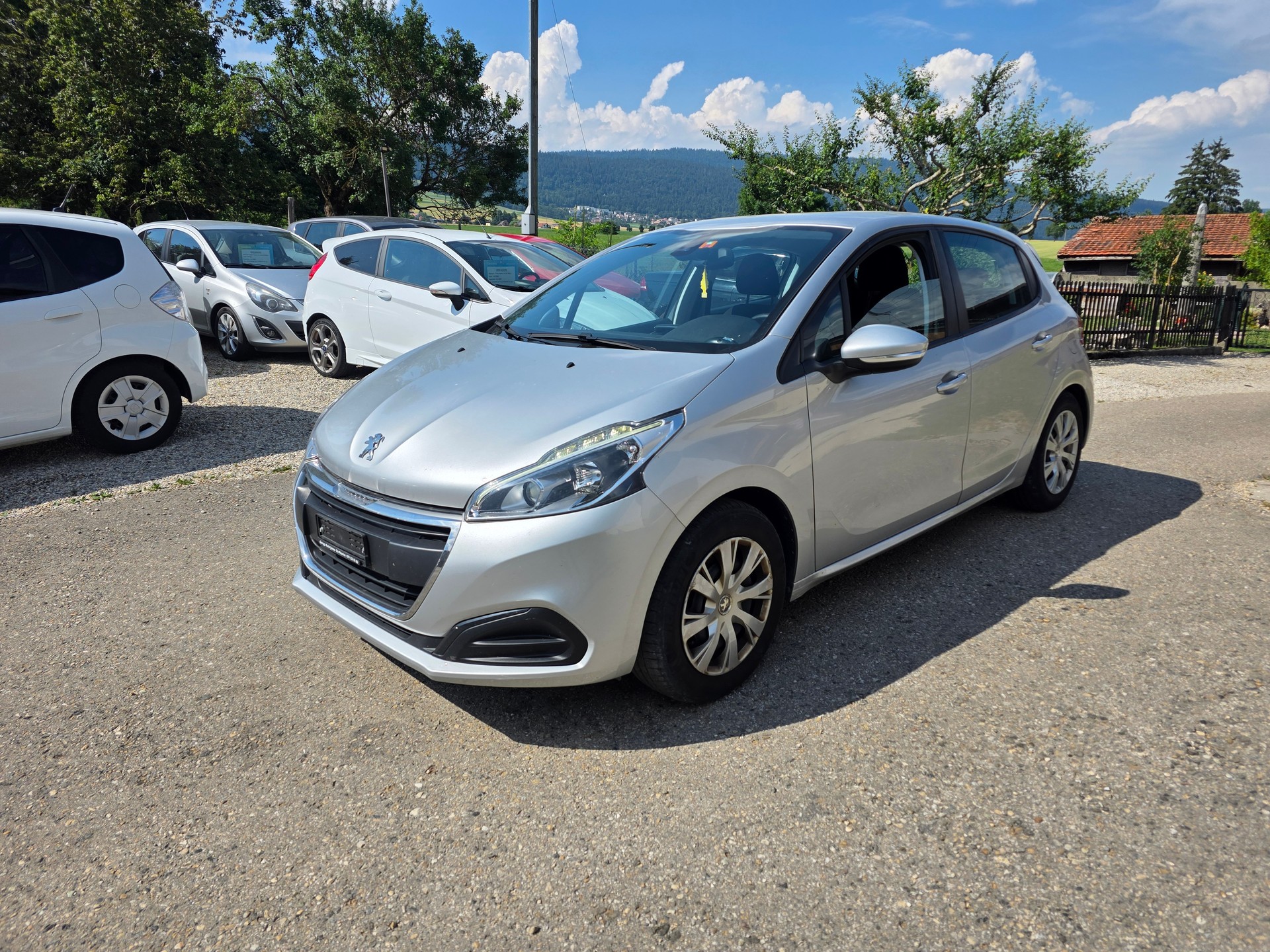 PEUGEOT 208 1.6 BlueHDi Active-image-0