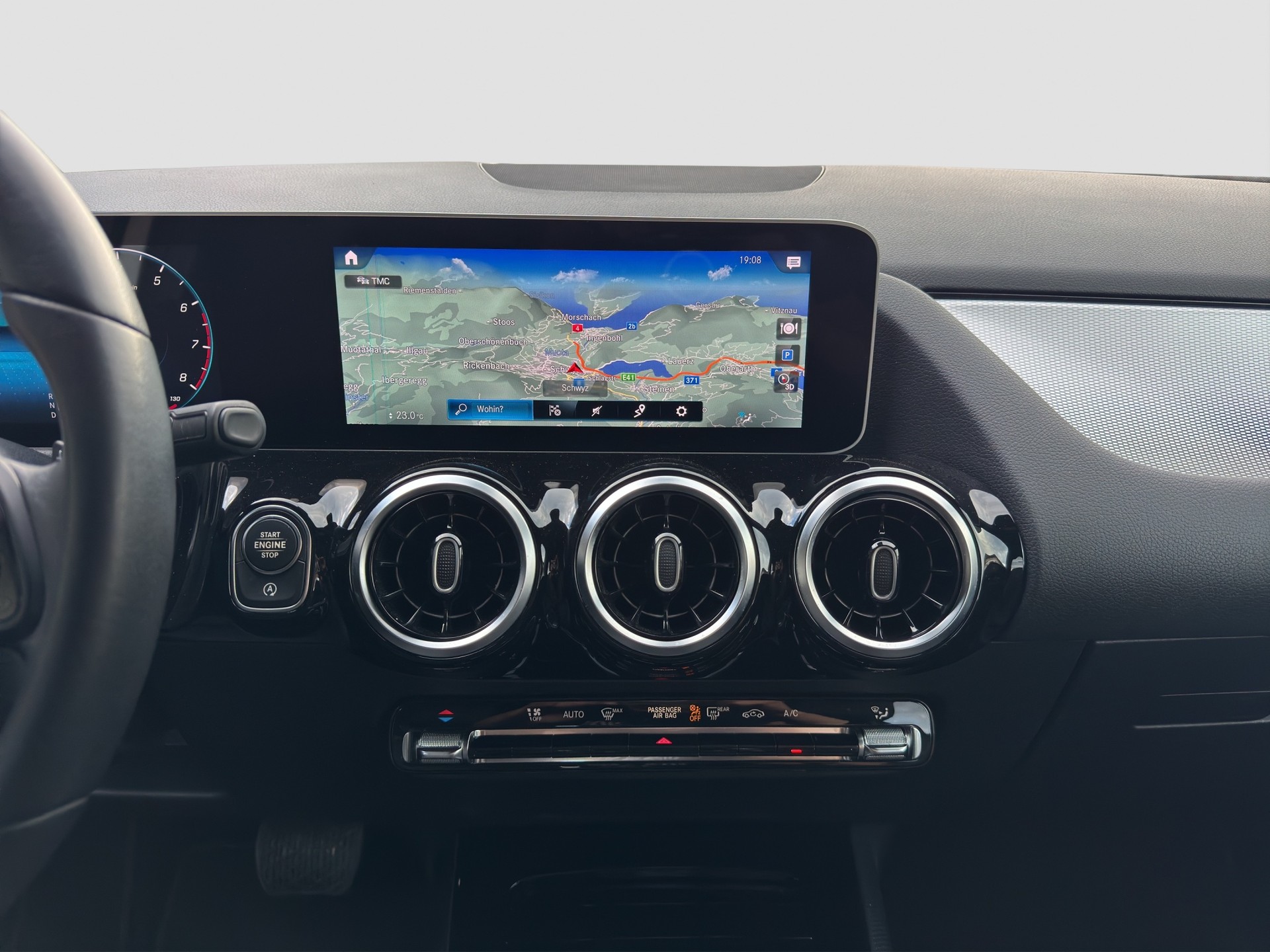 MERCEDES-BENZ B 200 Style 7G-DCT-image-4