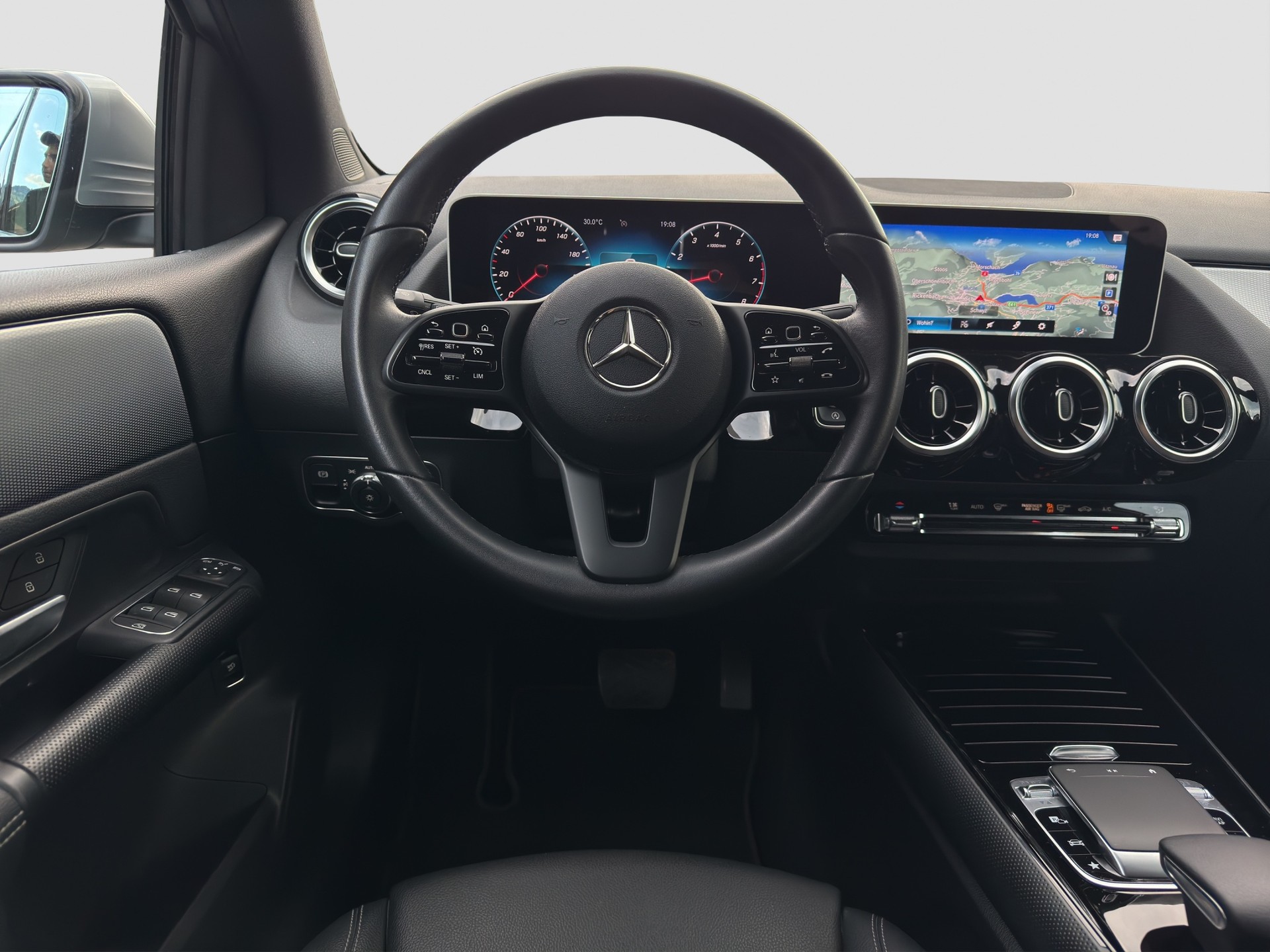 MERCEDES-BENZ B 200 Style 7G-DCT-image-7