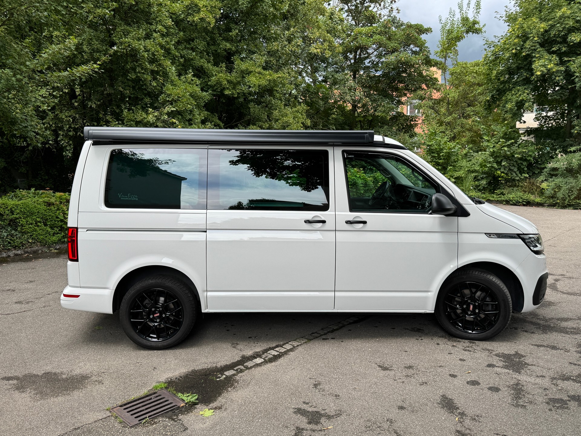 VW T6.1 California 2.0 TDI Beach DSG-image-3