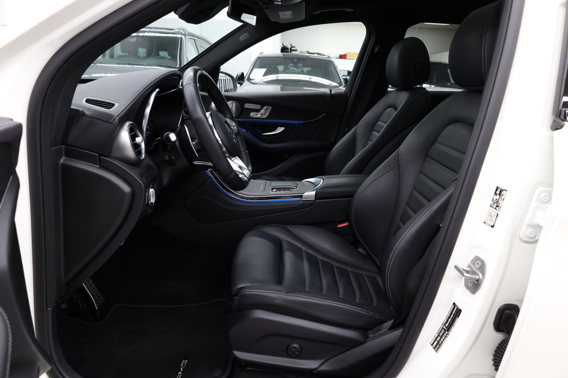 MERCEDES-BENZ GLC 43 AMG 4m-image-13