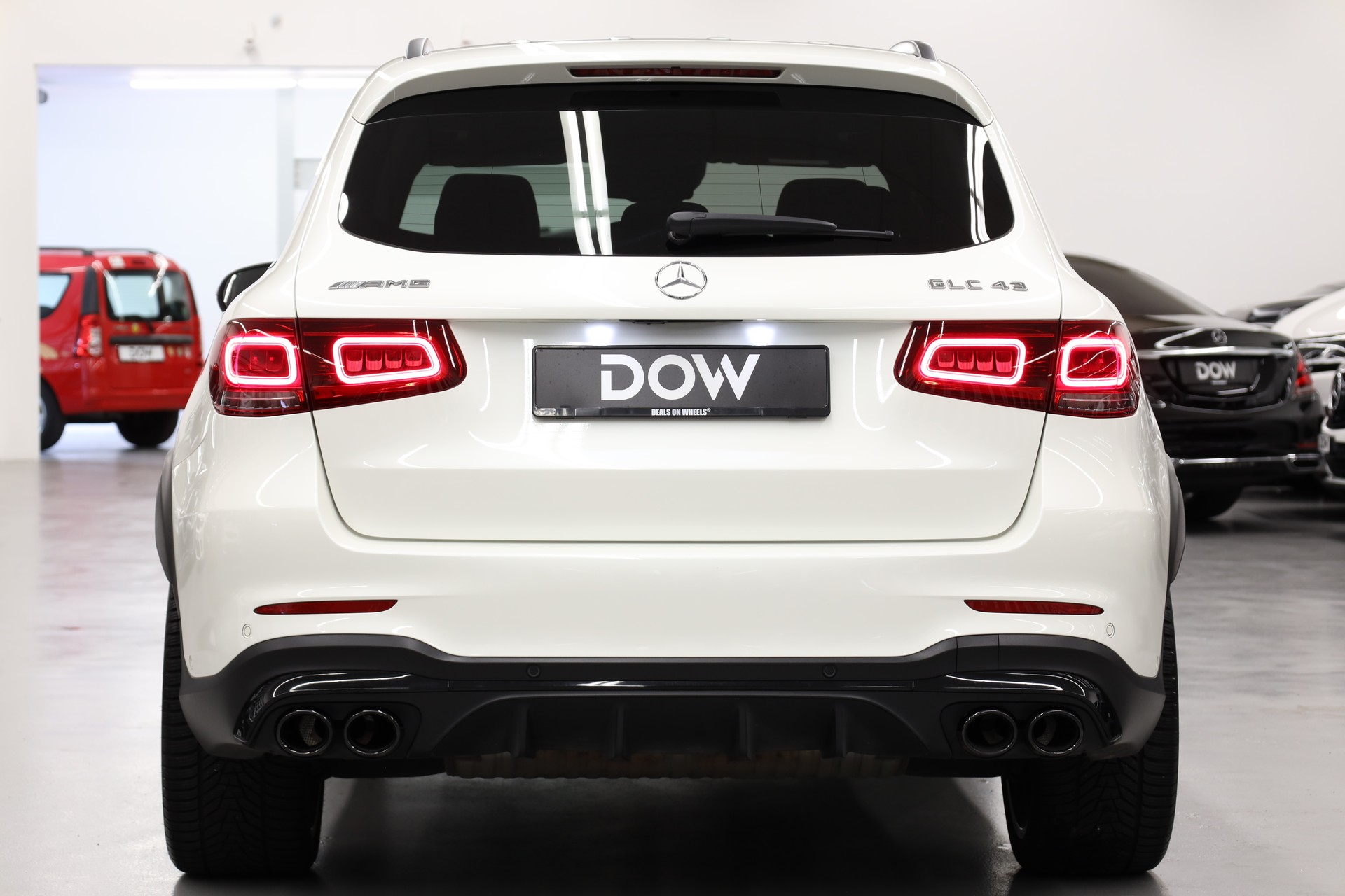 MERCEDES-BENZ GLC 43 AMG 4m-image-6