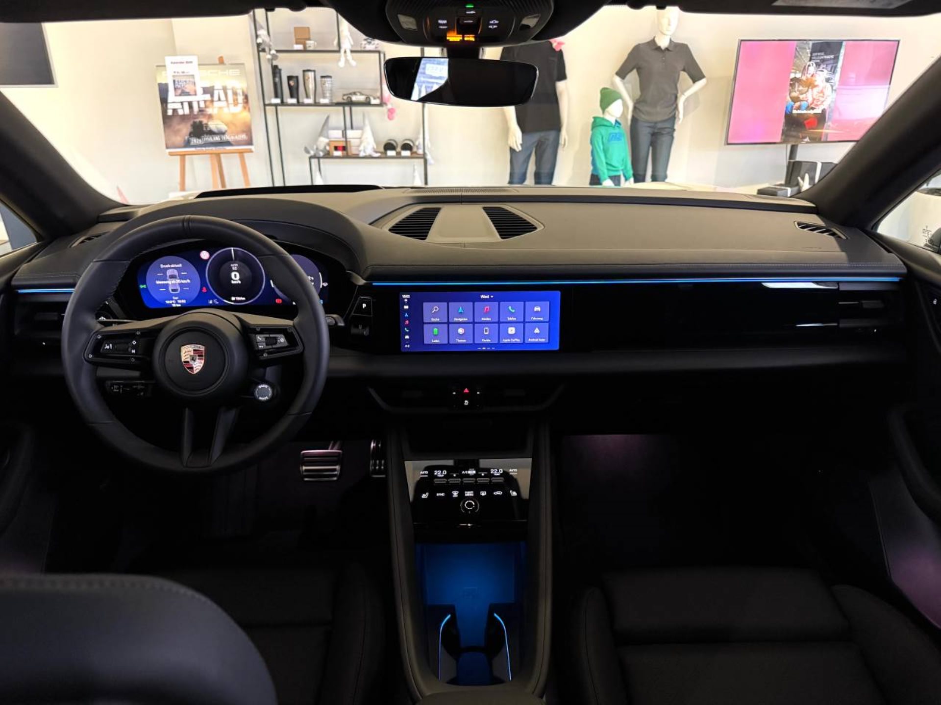 PORSCHE Macan 4S-image-16