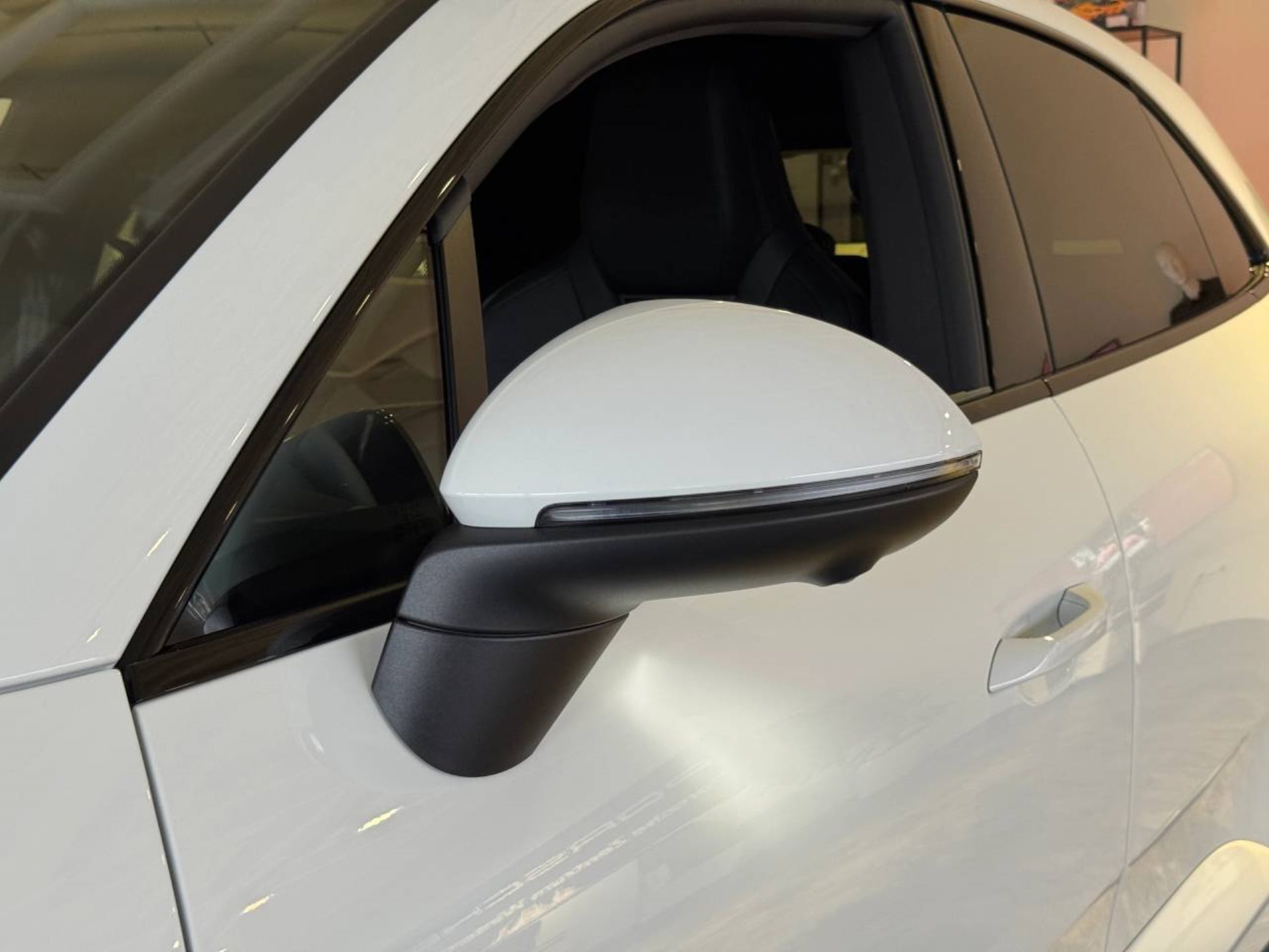 PORSCHE Macan 4S-image-32