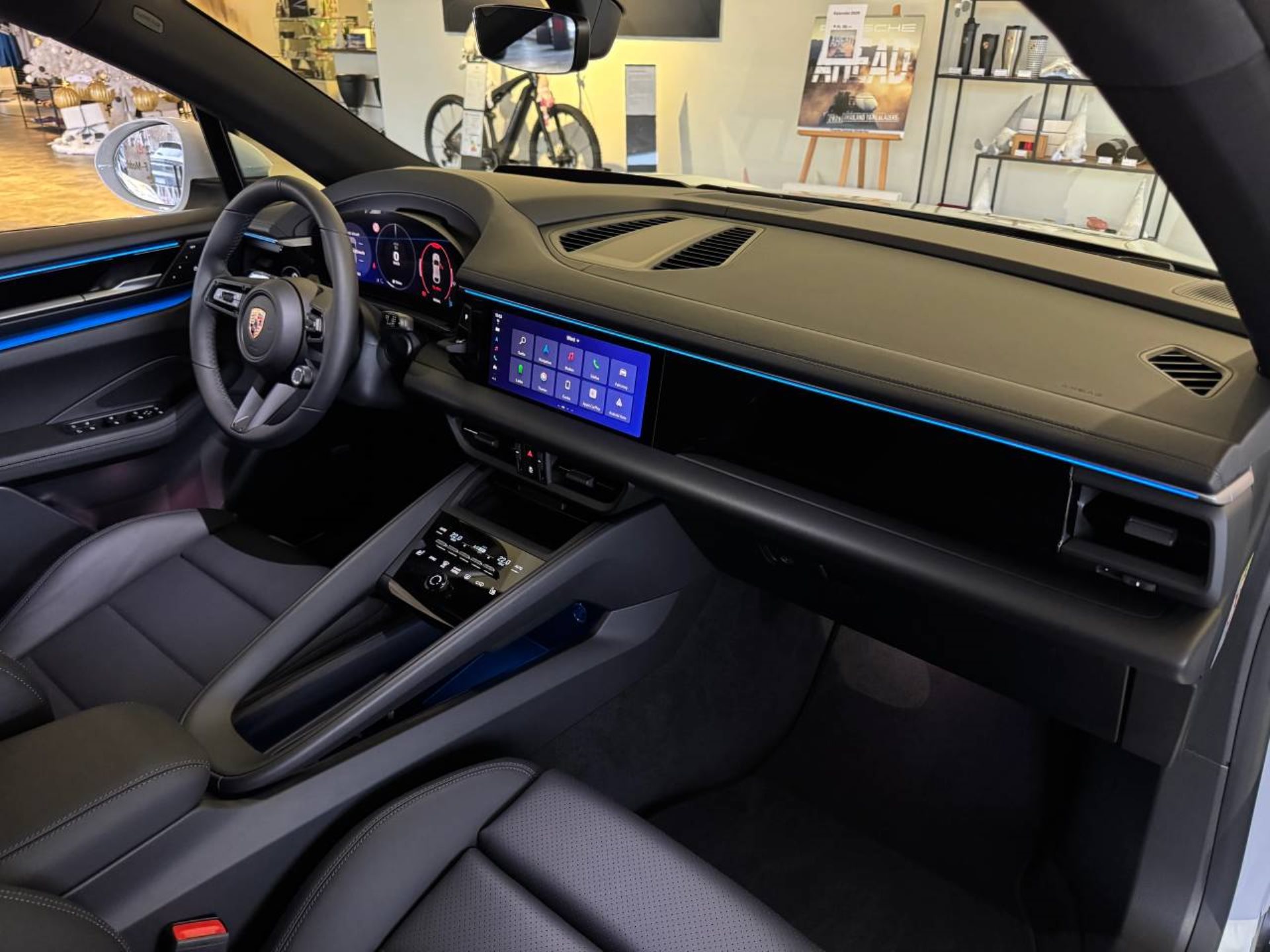 PORSCHE Macan 4S-image-21
