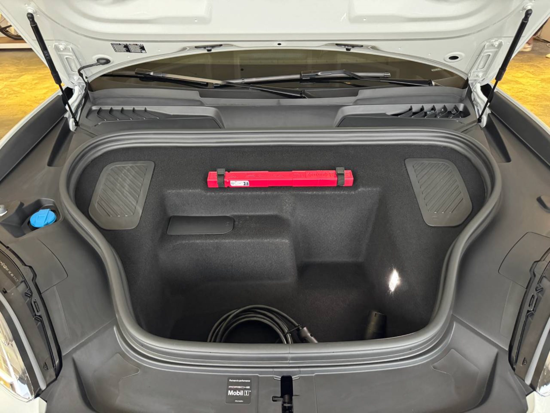 PORSCHE Macan 4S-image-28