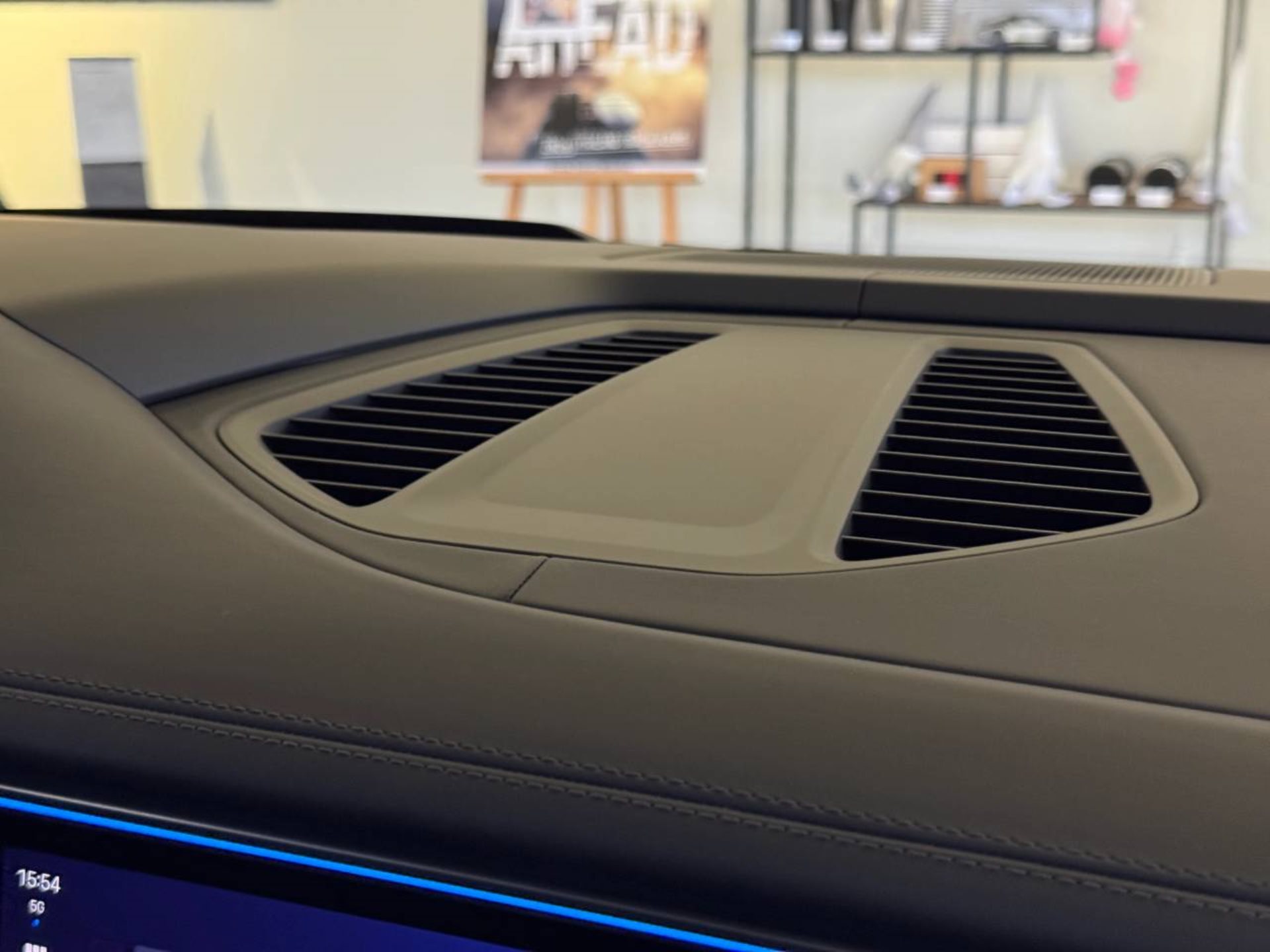 PORSCHE Macan 4S-image-18