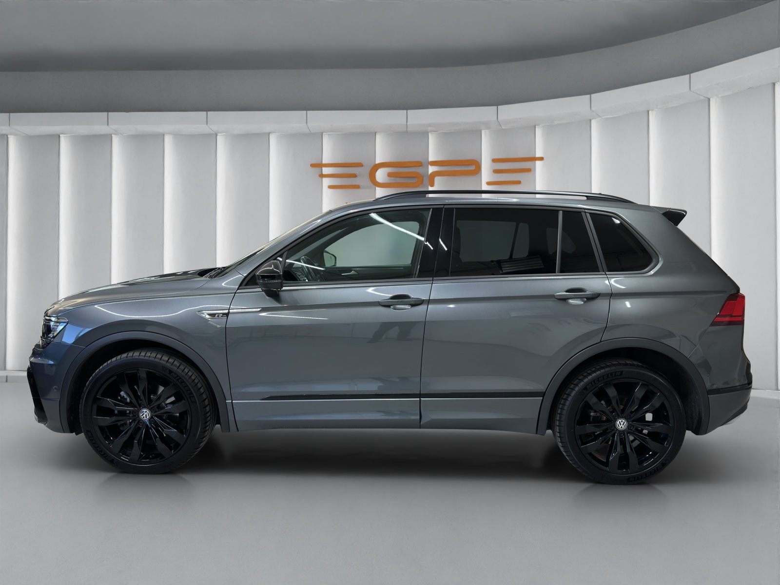 VW Tiguan 2.0 TSI Highline DSG-image-3