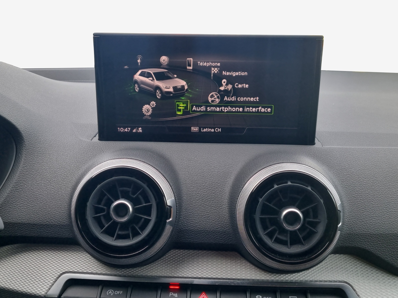 AUDI Q2 35 TFSI advanced S-tronic-image-15