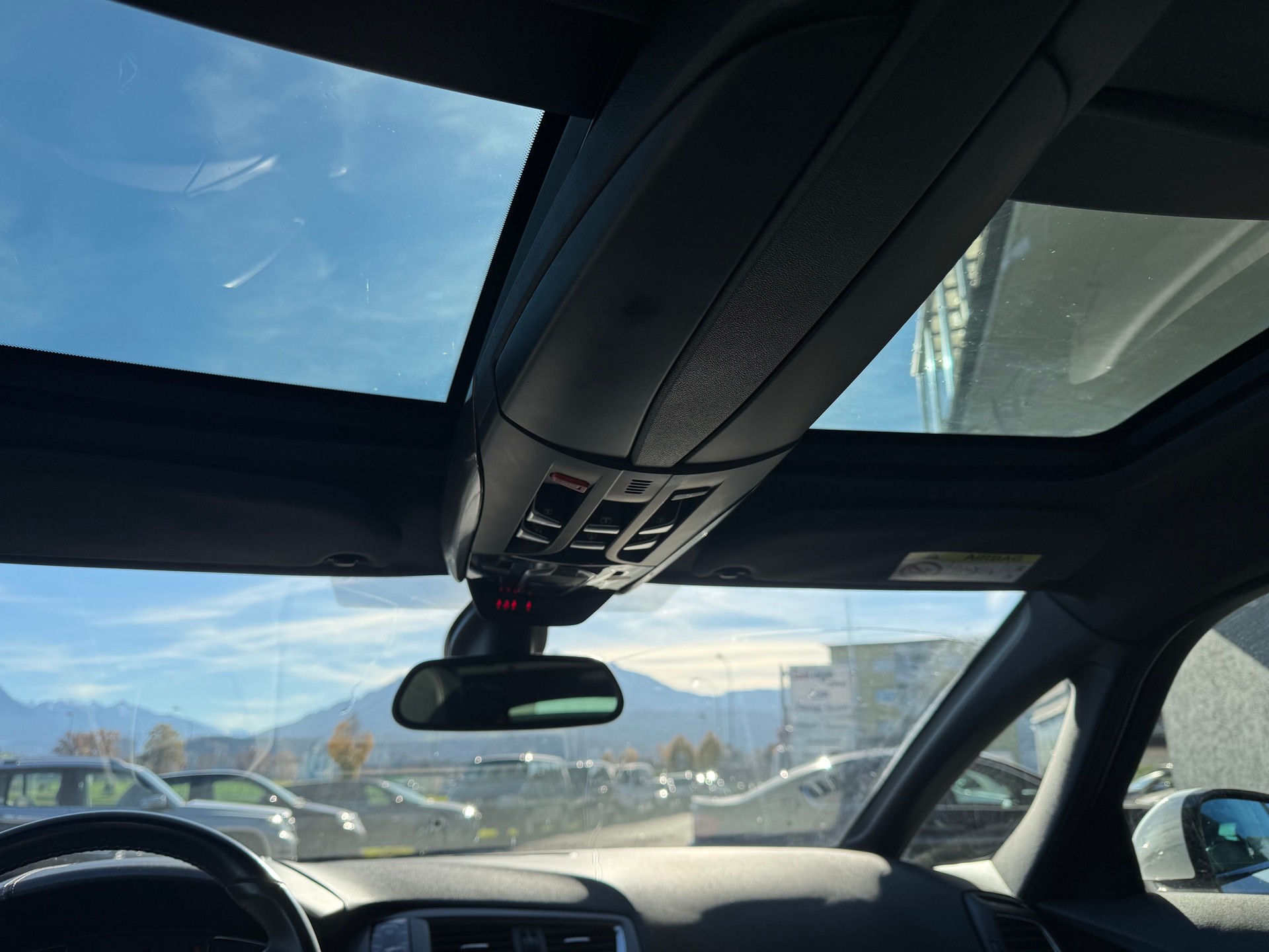 DS AUTOMOBILES DS5 2.0 e-HDi Sport Chic Automatic-image-8