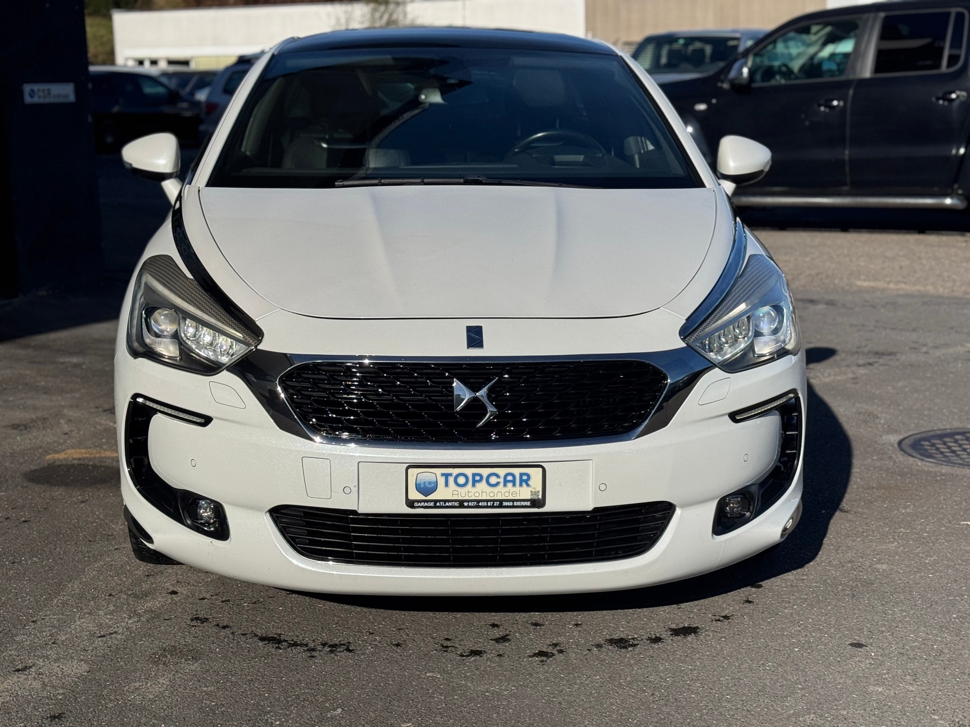 DS AUTOMOBILES DS5 2.0 e-HDi Sport Chic Automatic-image-3