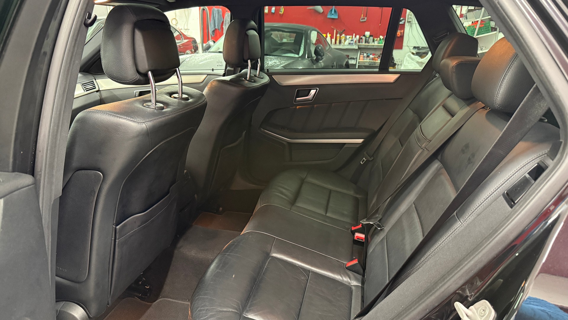 MERCEDES-BENZ E 250 CDI BlueEff. Avantgarde 4Matic 7G-Tronic, AMG- Line, AHK 2100kg., 8 fach berädert, Pan.dach., Leder, NAVI, BT, Tel u.v.m-image-6