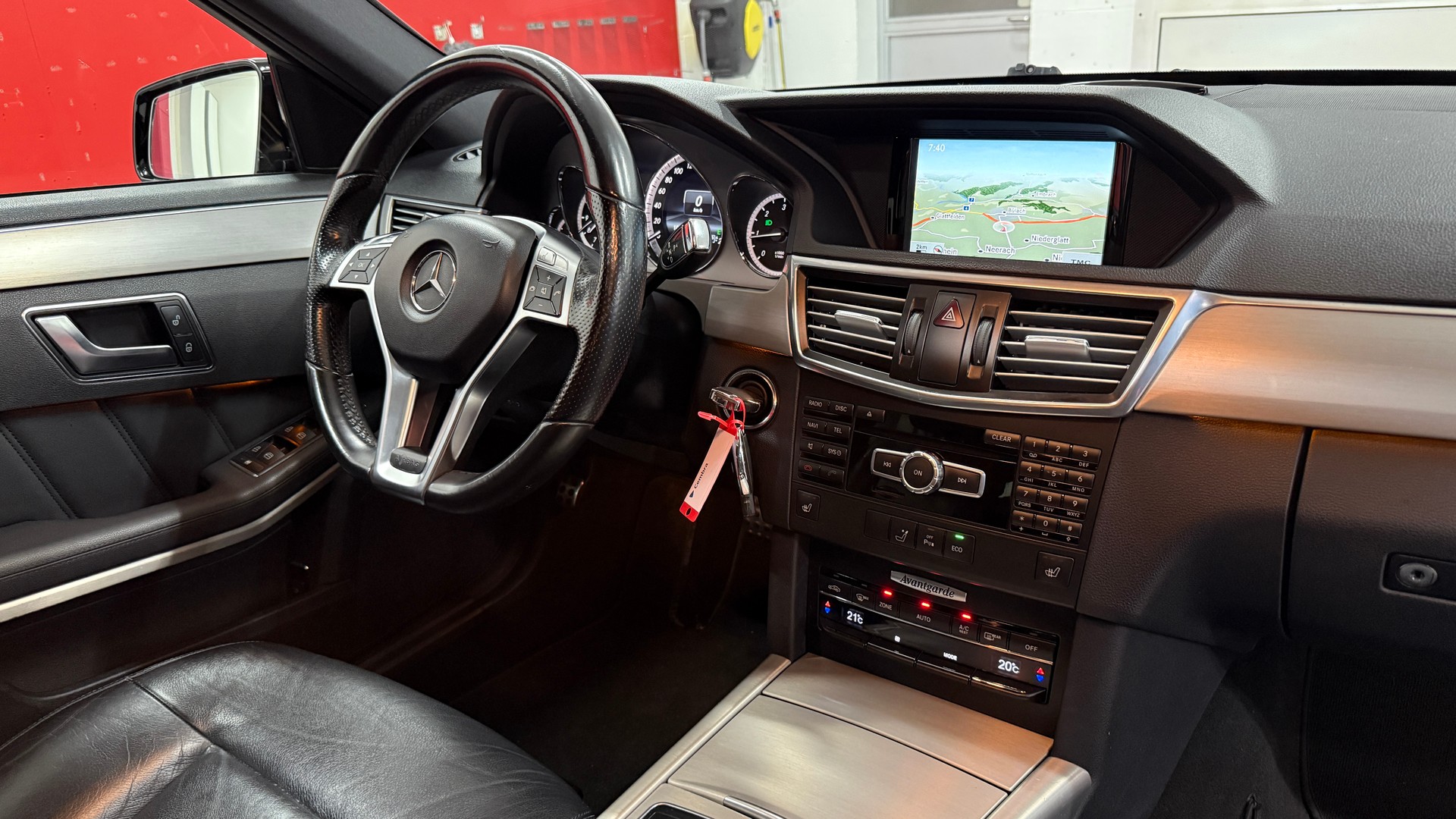 MERCEDES-BENZ E 250 CDI BlueEff. Avantgarde 4Matic 7G-Tronic, AMG- Line, AHK 2100kg., 8 fach berädert, Pan.dach., Leder, NAVI, BT, Tel u.v.m-image-10