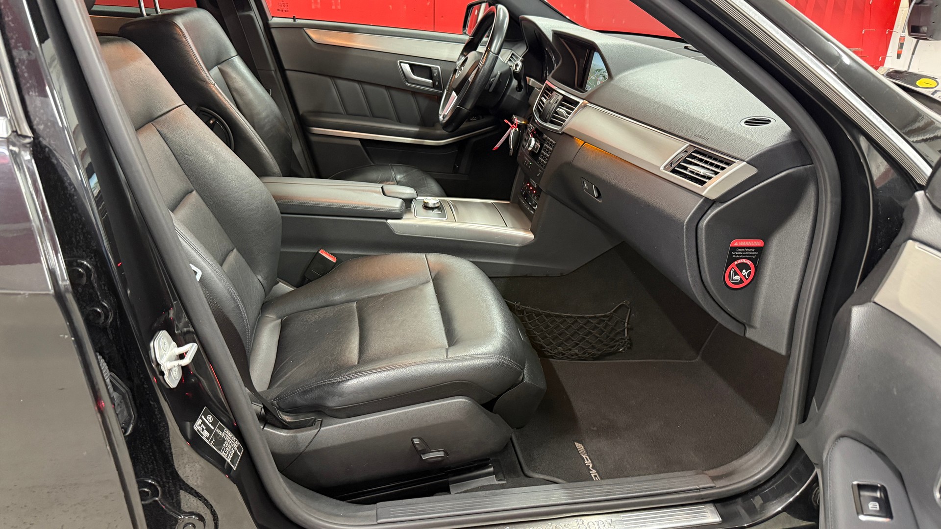 MERCEDES-BENZ E 250 CDI BlueEff. Avantgarde 4Matic 7G-Tronic, AMG- Line, AHK 2100kg., 8 fach berädert, Pan.dach., Leder, NAVI, BT, Tel u.v.m-image-8
