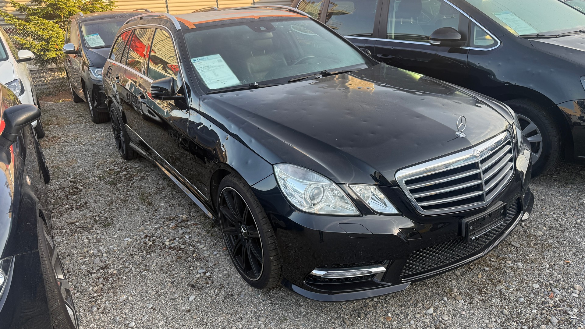 MERCEDES-BENZ E 250 CDI BlueEff. Avantgarde 4Matic HAGELSCHADEN 7G-Tronic, AMG- Line, AHK 2100kg, Pan.dach., Leder, NAVI, BT, Tel u.v.m-image-0