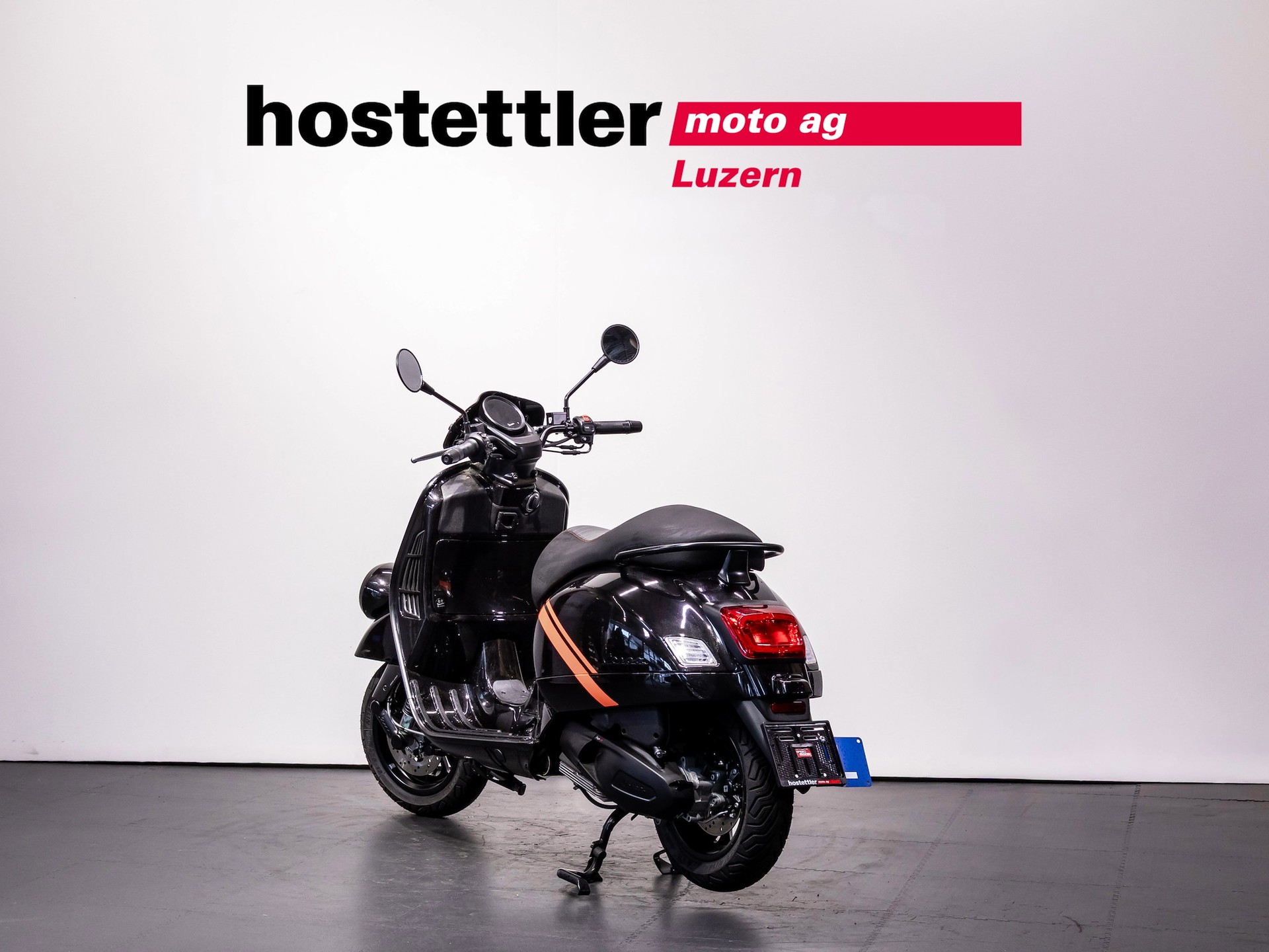 PIAGGIO Vespa 300 GTV-showroom-element-3