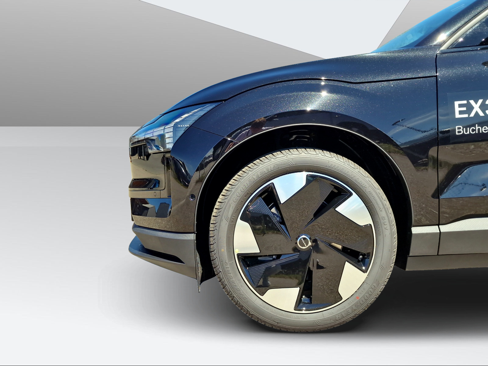 VOLVO EX 30 E60 Ultra-image-8