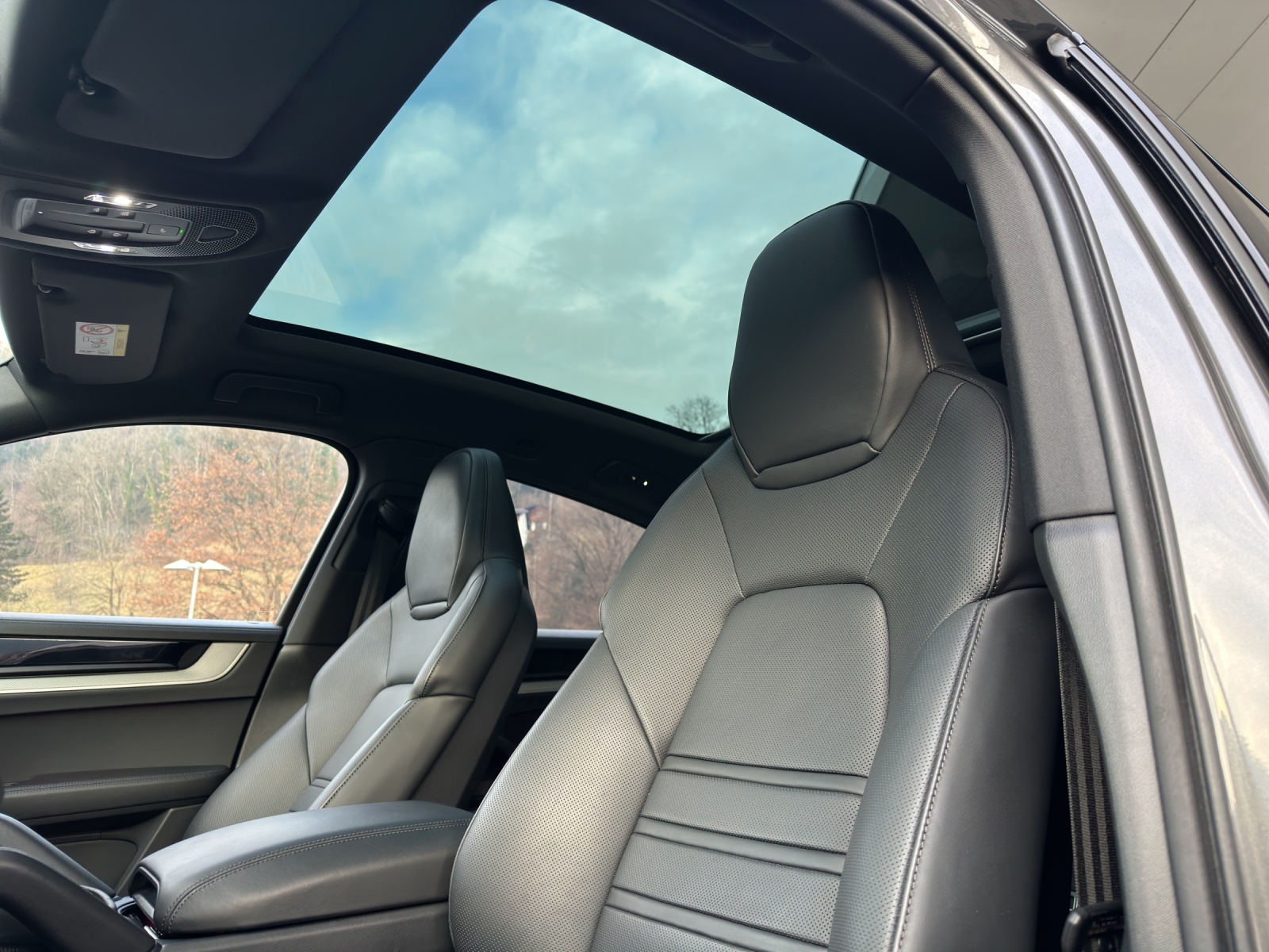 PORSCHE Cayenne Coupé E-Hybrid Tiptronic-image-15