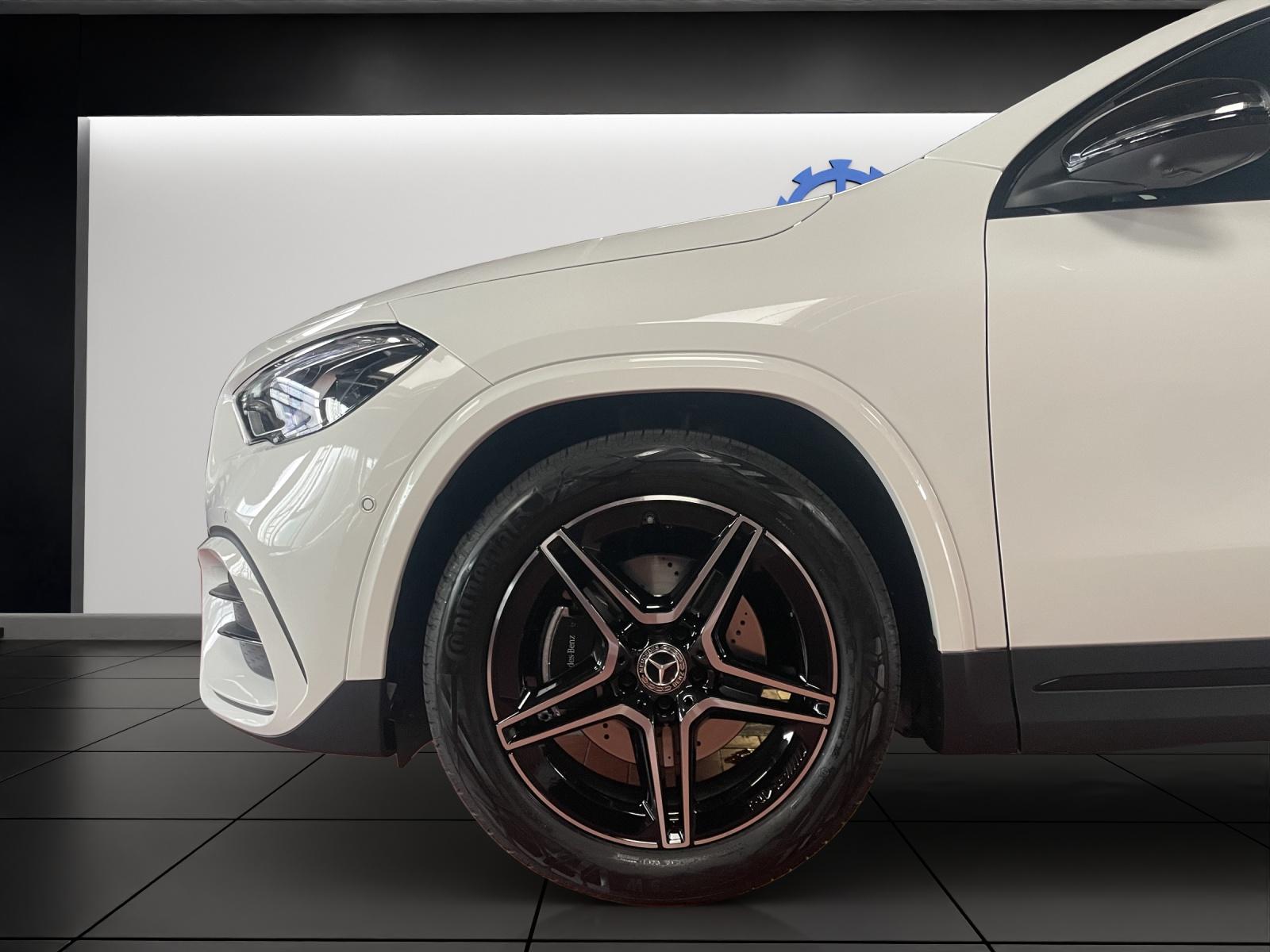 MERCEDES-BENZ GLA 200 Night Star AMG Line-image-9