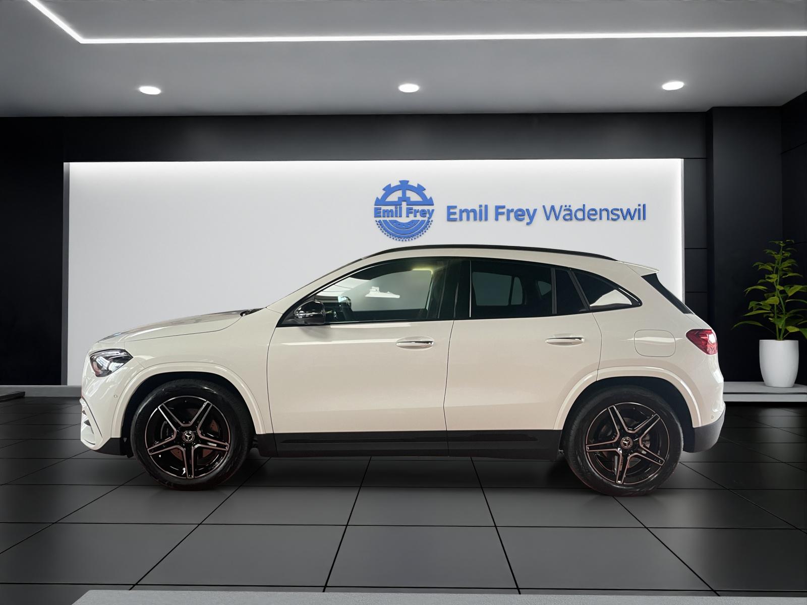 MERCEDES-BENZ GLA 200 Night Star AMG Line-image-1