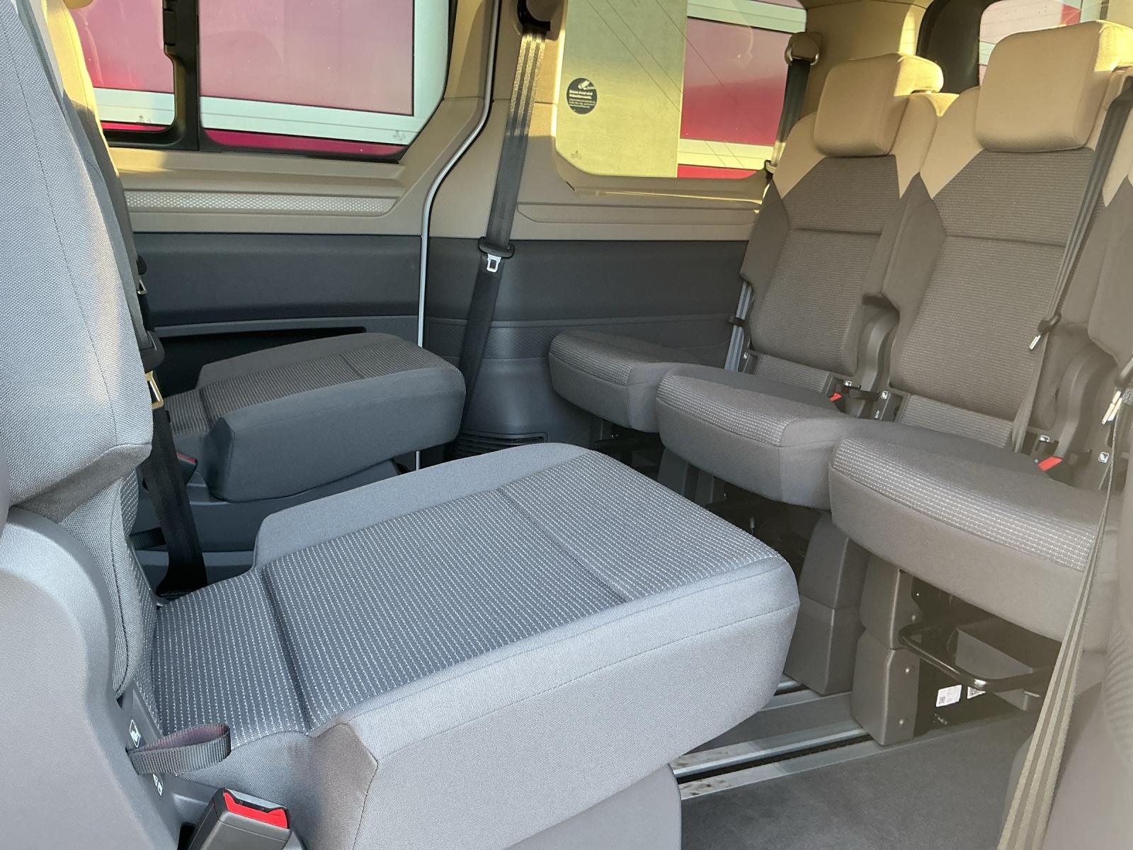 VW Multivan 2.0 TDI Liberty DSG-image-12