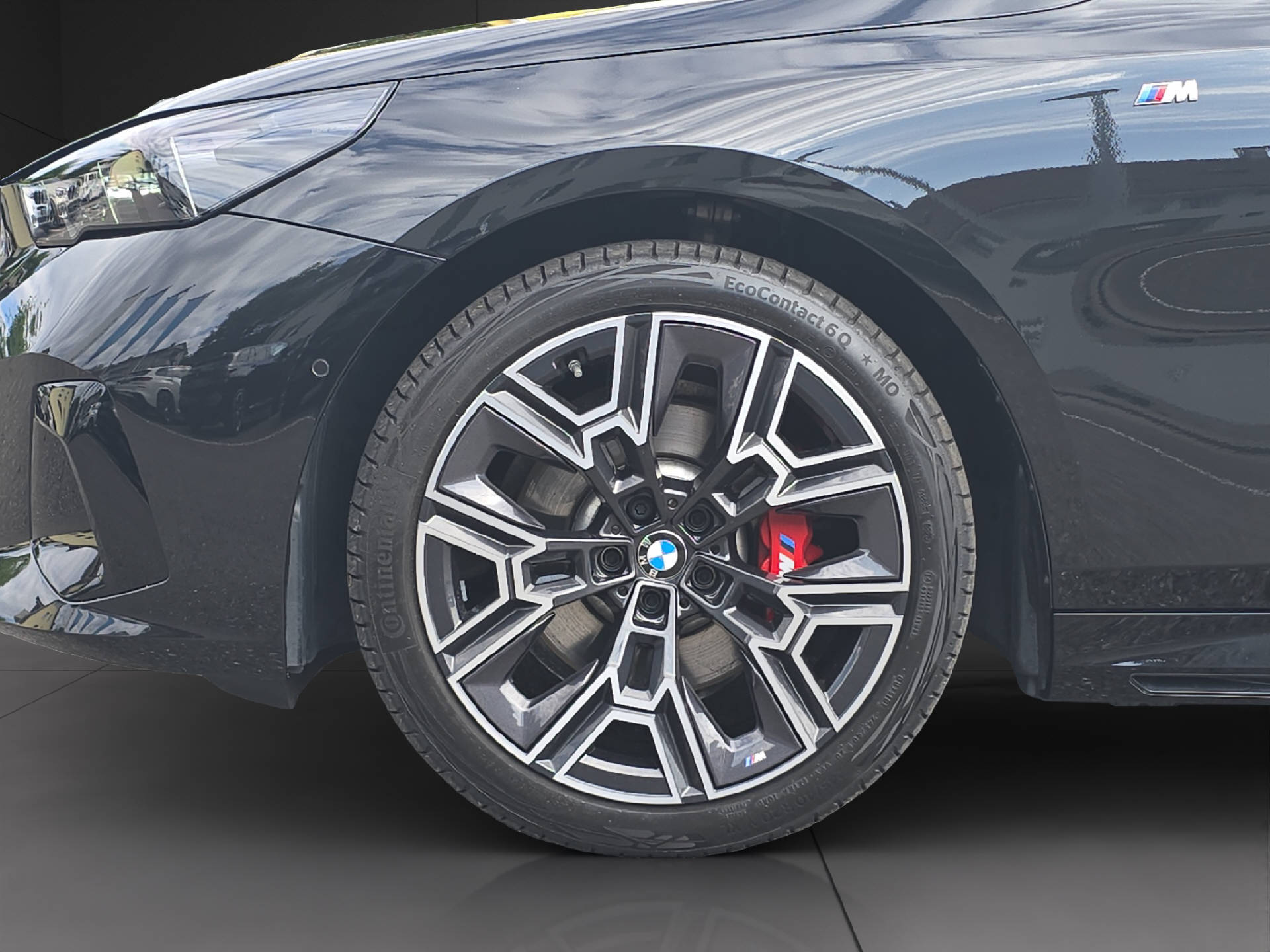 BMW 520d xDrive Touring M Sport PRO ** VOLLAUSSTATTUNG // 5 Jahre GARANTIE // 2'000 kg Anhängelast **-image-19