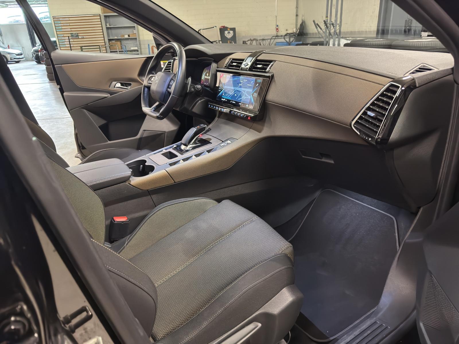 DS AUTOMOBILES 7 Crossback 1.6 E-Tense Rivoli-image-19