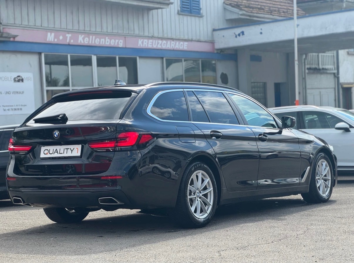 BMW 520d xDrive 48V Touring Pure M Sport Edition-image-6