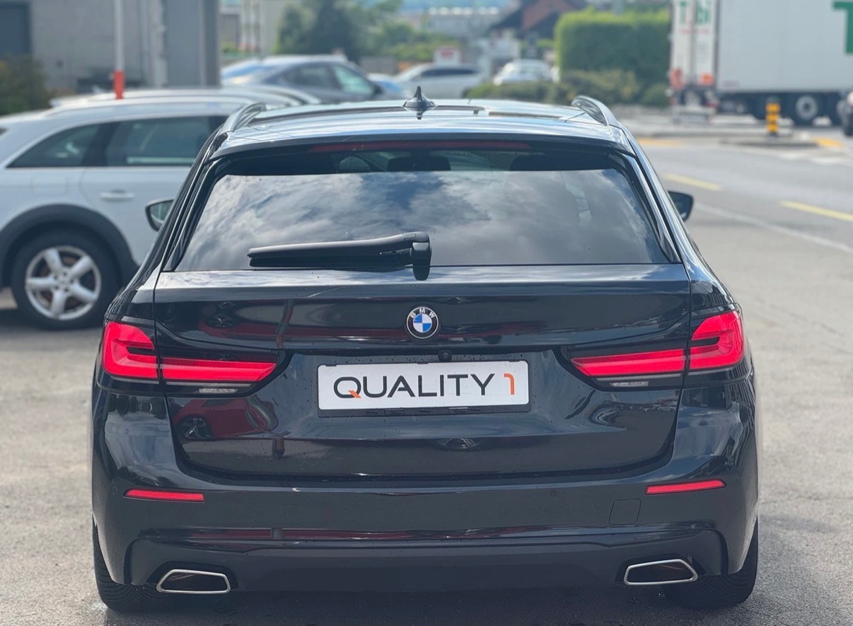 BMW 520d xDrive 48V Touring Pure M Sport Edition-image-5