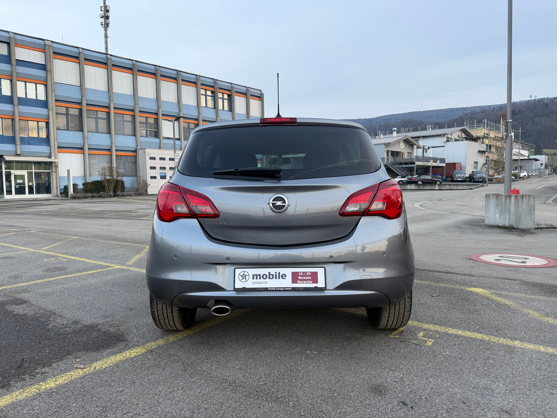 OPEL Corsa 1.4 TP Black Edition Automatic-image-3
