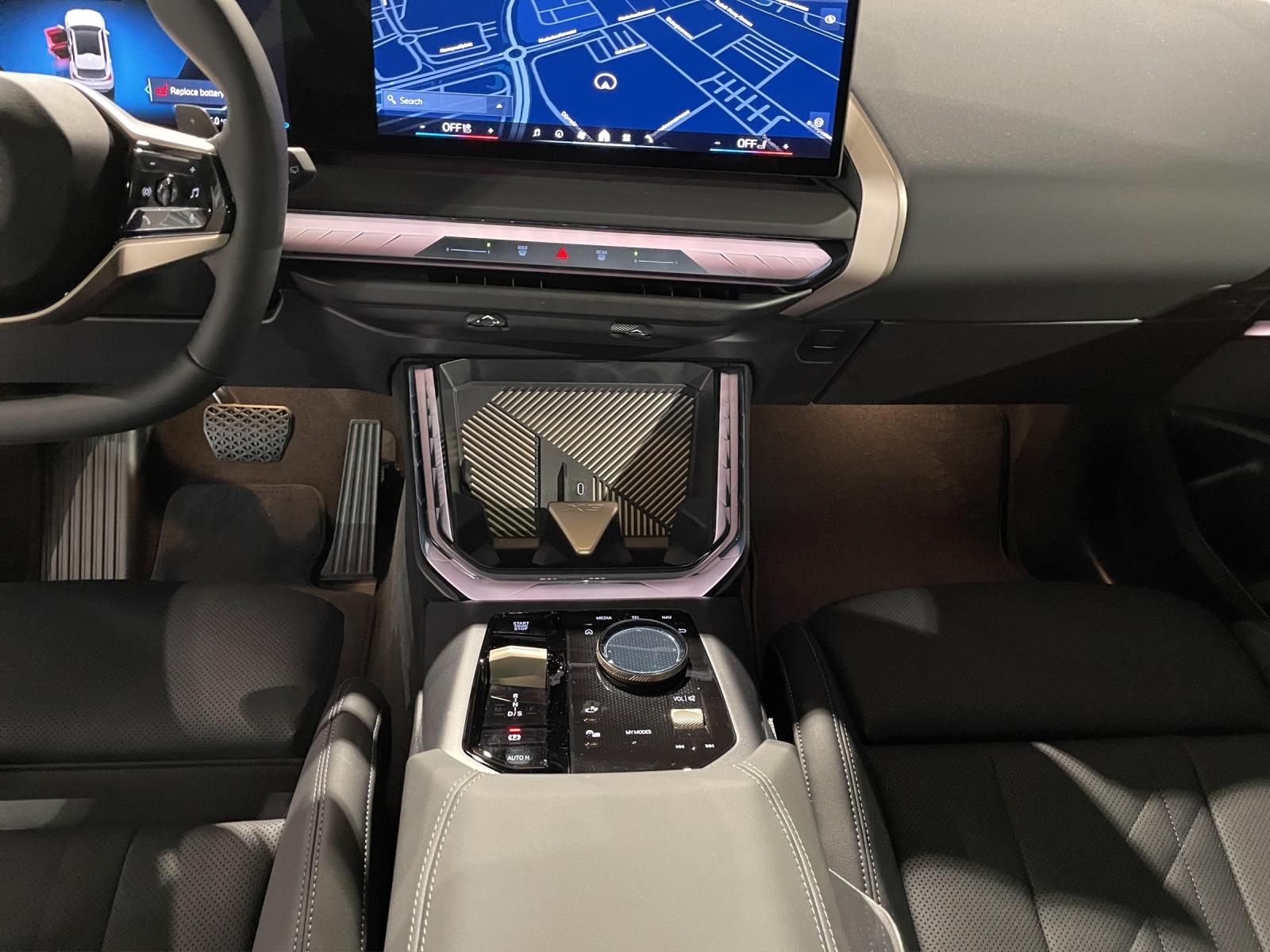 BMW X3 40d xDrive-image-12
