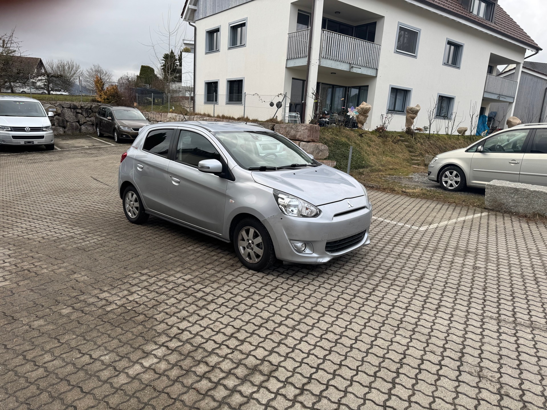 MITSUBISHI Space Star 1.2 Navigator CVT-image-4