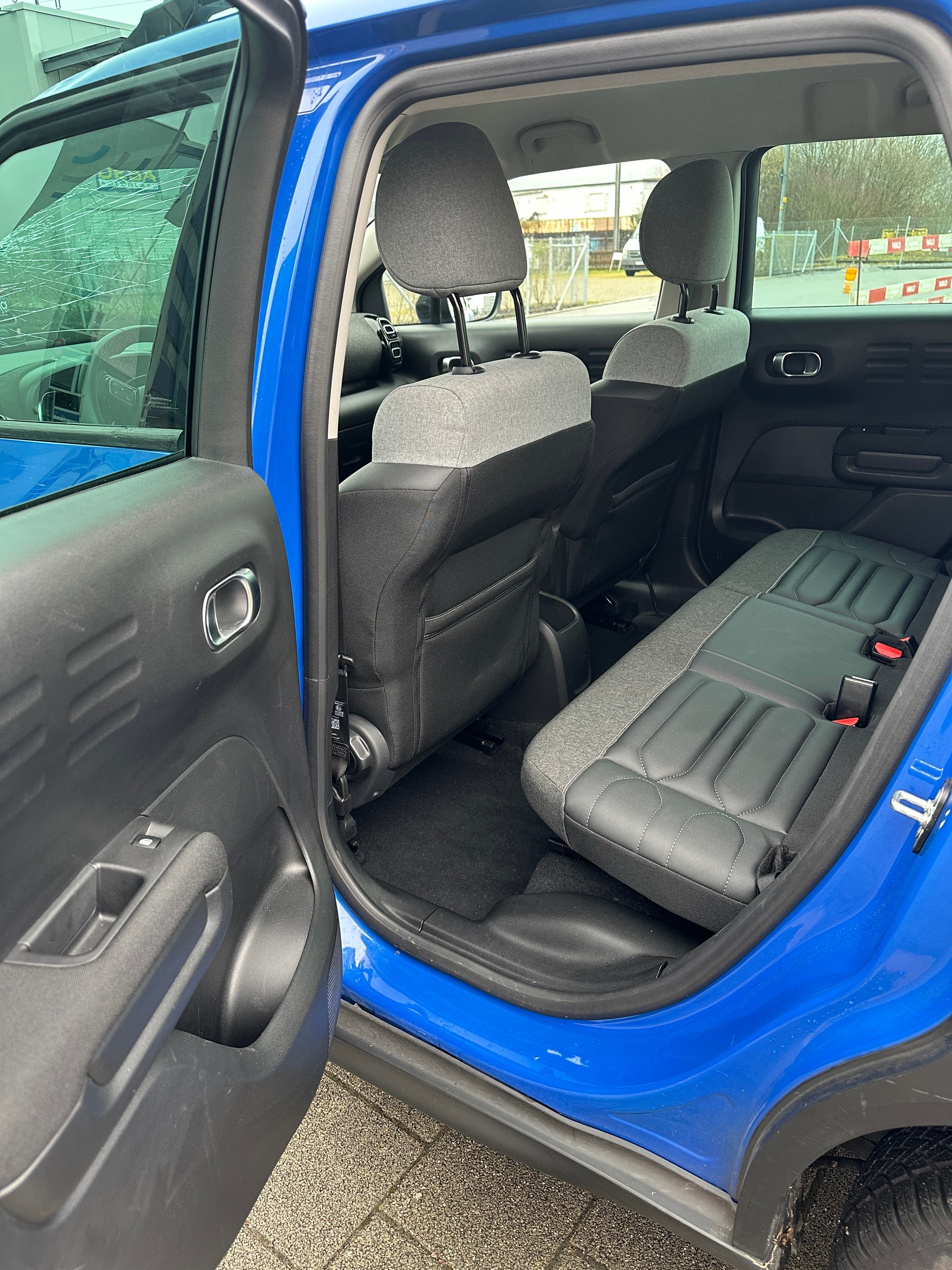 CITROEN C3 Aircross 1.2i PureTech Swiss Edition+ EAT6-image-9