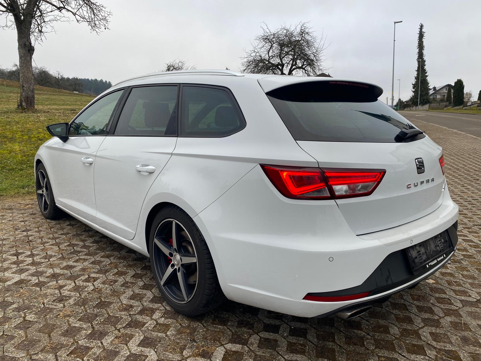 SEAT Leon ST 2.0 TSI Cupra 280 DSG-image-6